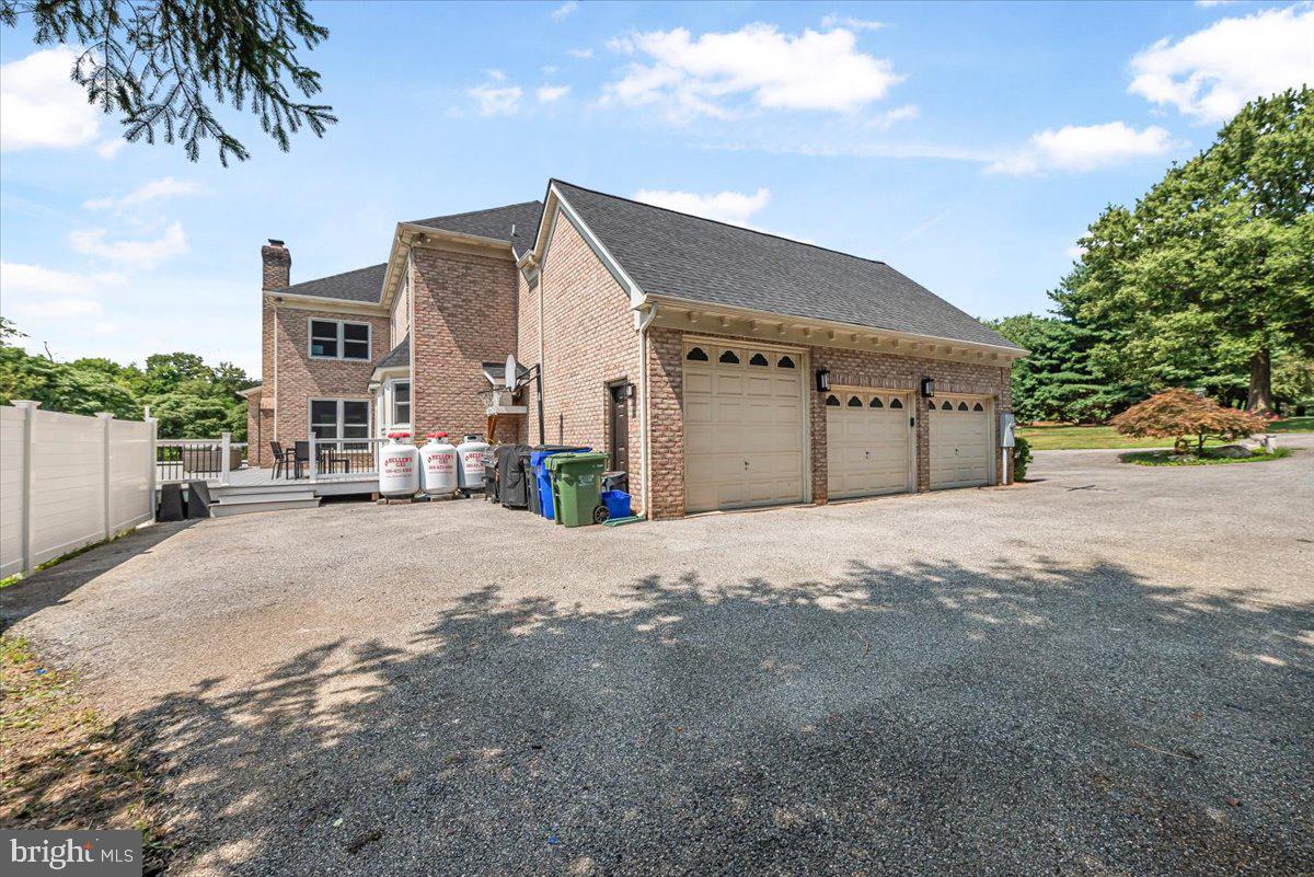 HIGHMEADOWS - Residential