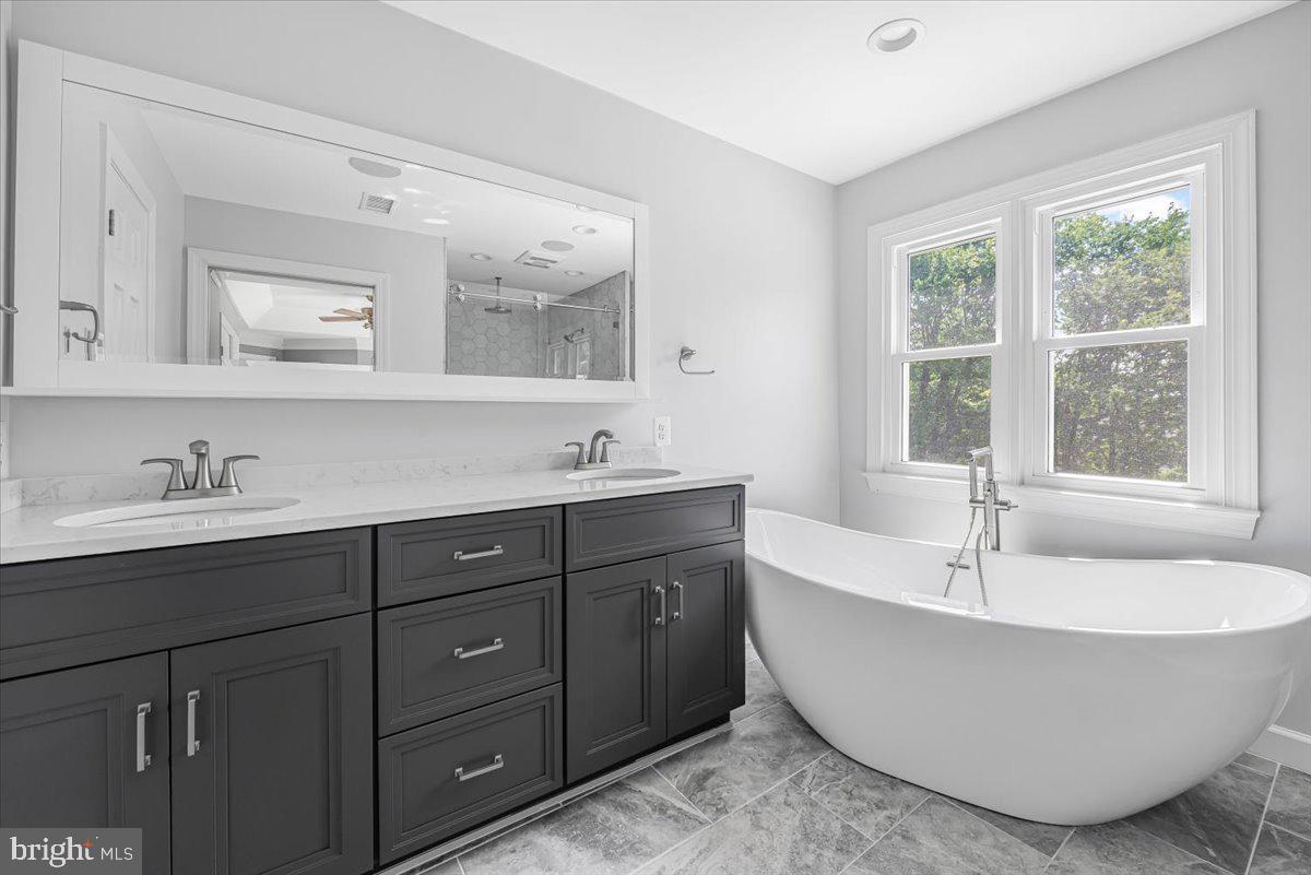 HIGHMEADOWS - Residential