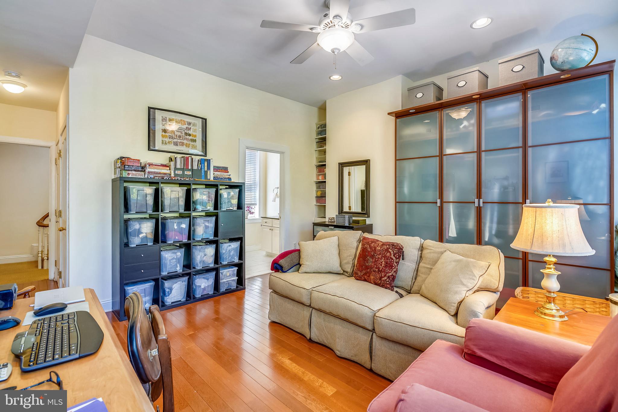 BUTCHER'S HILL - Residential