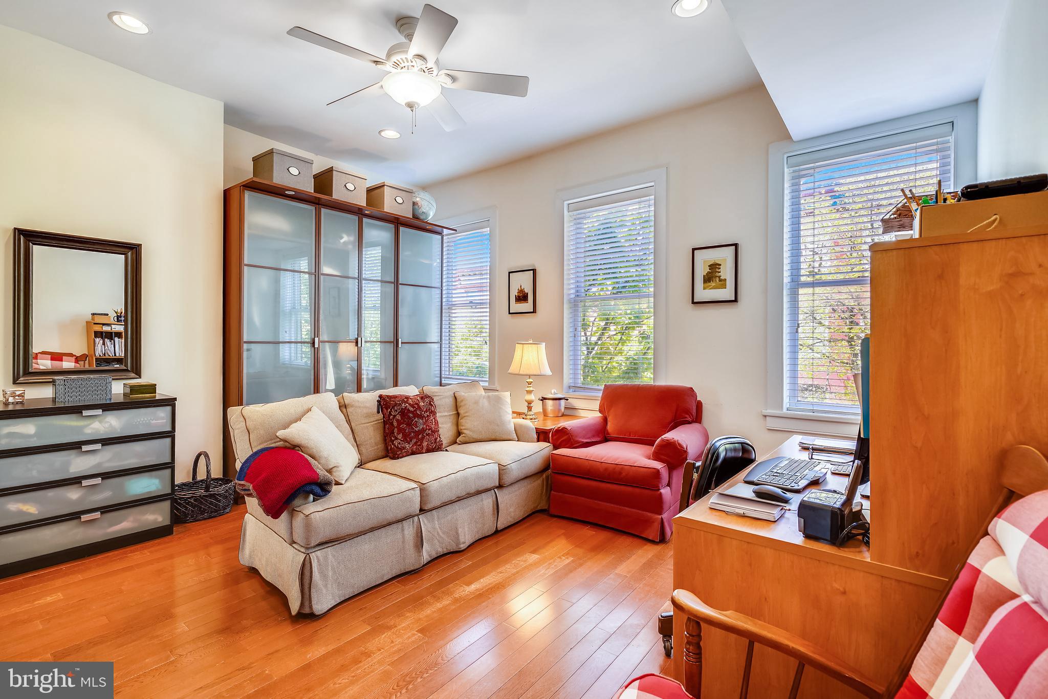 BUTCHER'S HILL - Residential