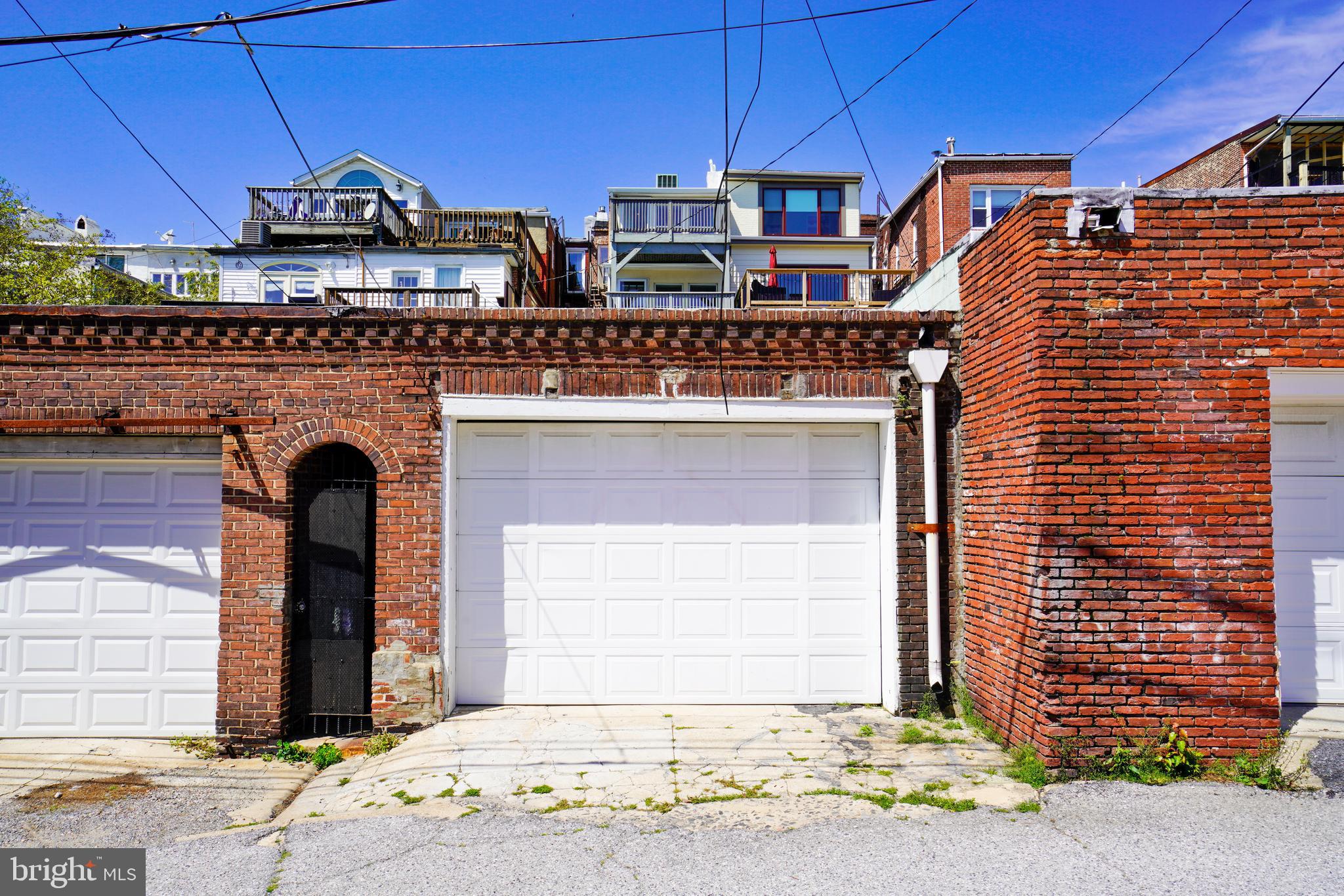 BUTCHER'S HILL - Residential