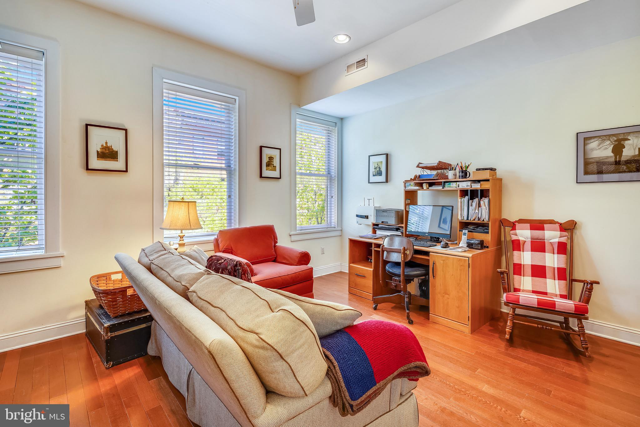 BUTCHER'S HILL - Residential