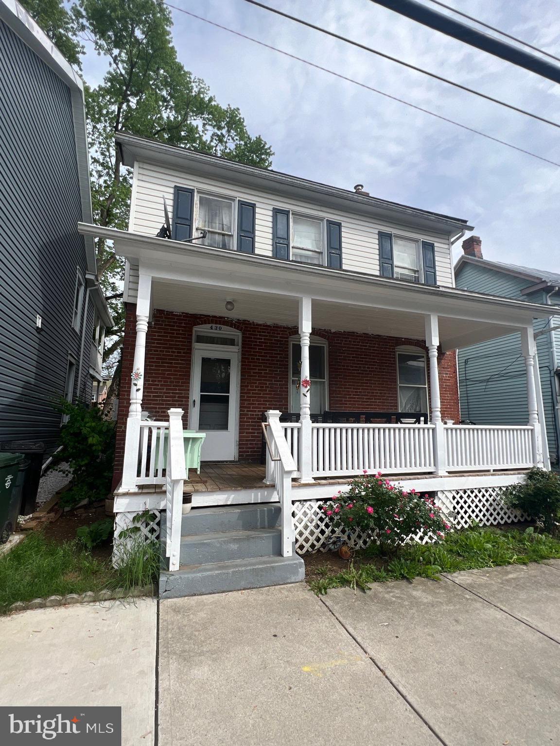 JONATHAN STREET AREA - Residential