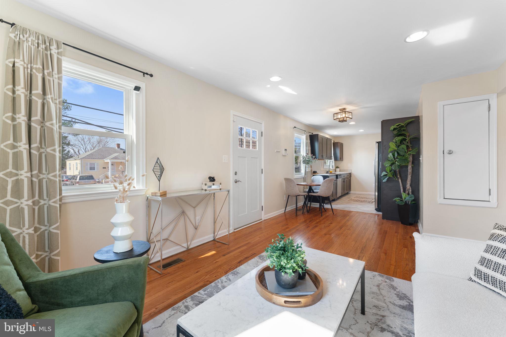 QUEENS CHAPEL MANOR - Residential