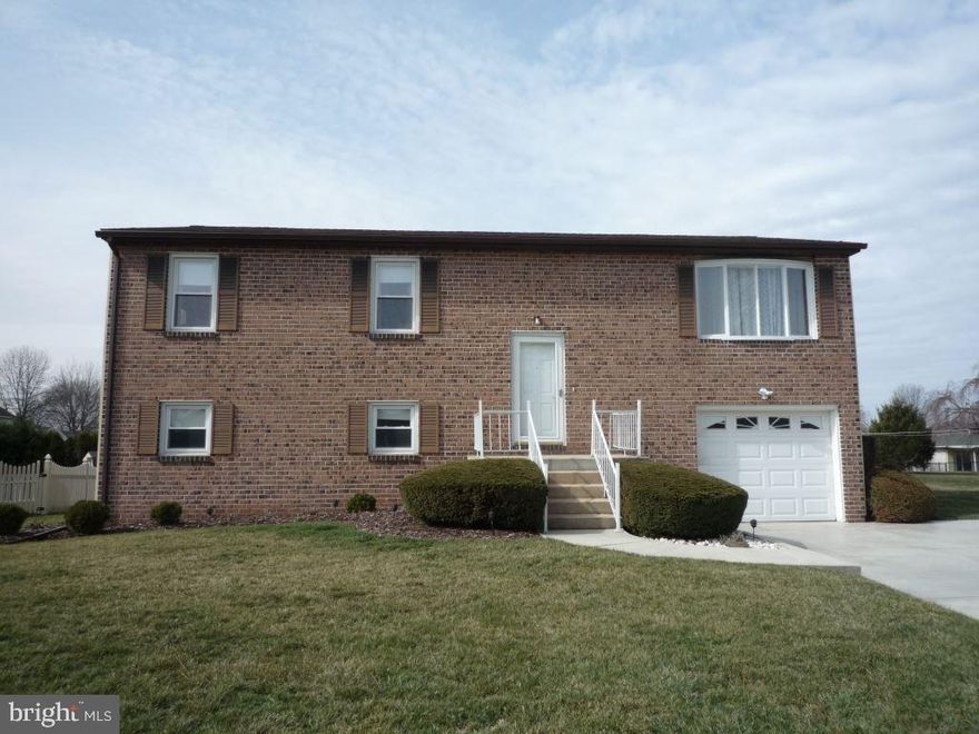 Super nice 4 bedrm 2 bath single home in West York Schools - Remodeled kit w/SS Appliances & tile floor - 2 remodeled full baths both w/tile floors - 10 x 12 separate dining rm - 10 x 12 covered deck off  dining rm - 17 x 29 fantastic finished family rm w/laminate flooring & recessed lighting - 9 x 10 den w/laminate flooring & recessed lighting - Replacemnt windows thru out - 5 x 7 separate laundry rm - New Roof 2004 - Water Heater 2016 - Patio