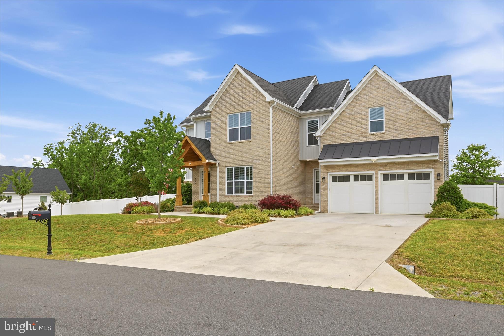 347 MOON STONE DRIVE