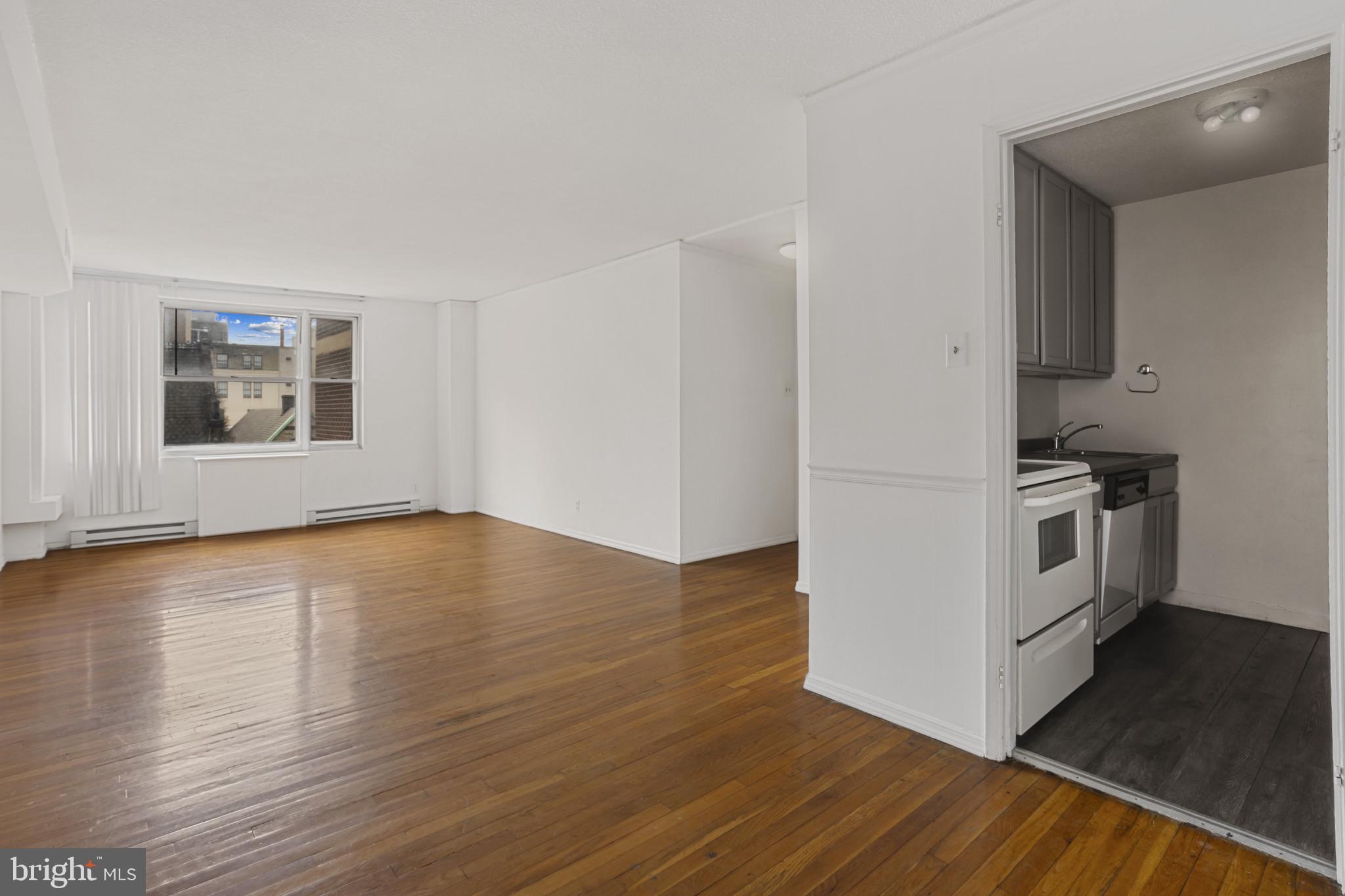 MOUNT VERNON PLACE HISTORIC DISTRICT - Residential Lease