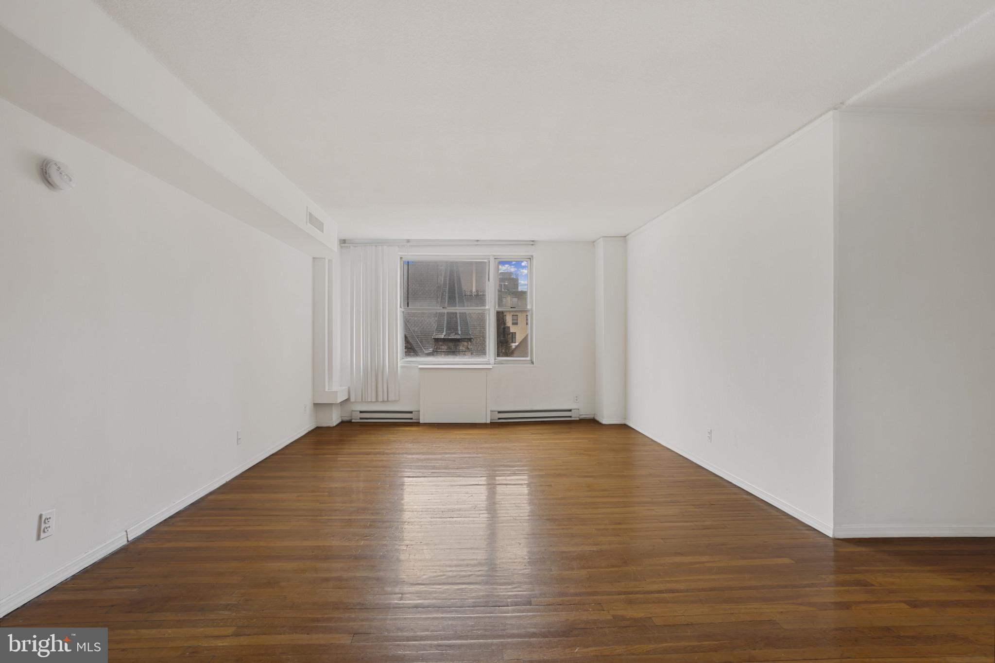 MOUNT VERNON PLACE HISTORIC DISTRICT - Residential Lease