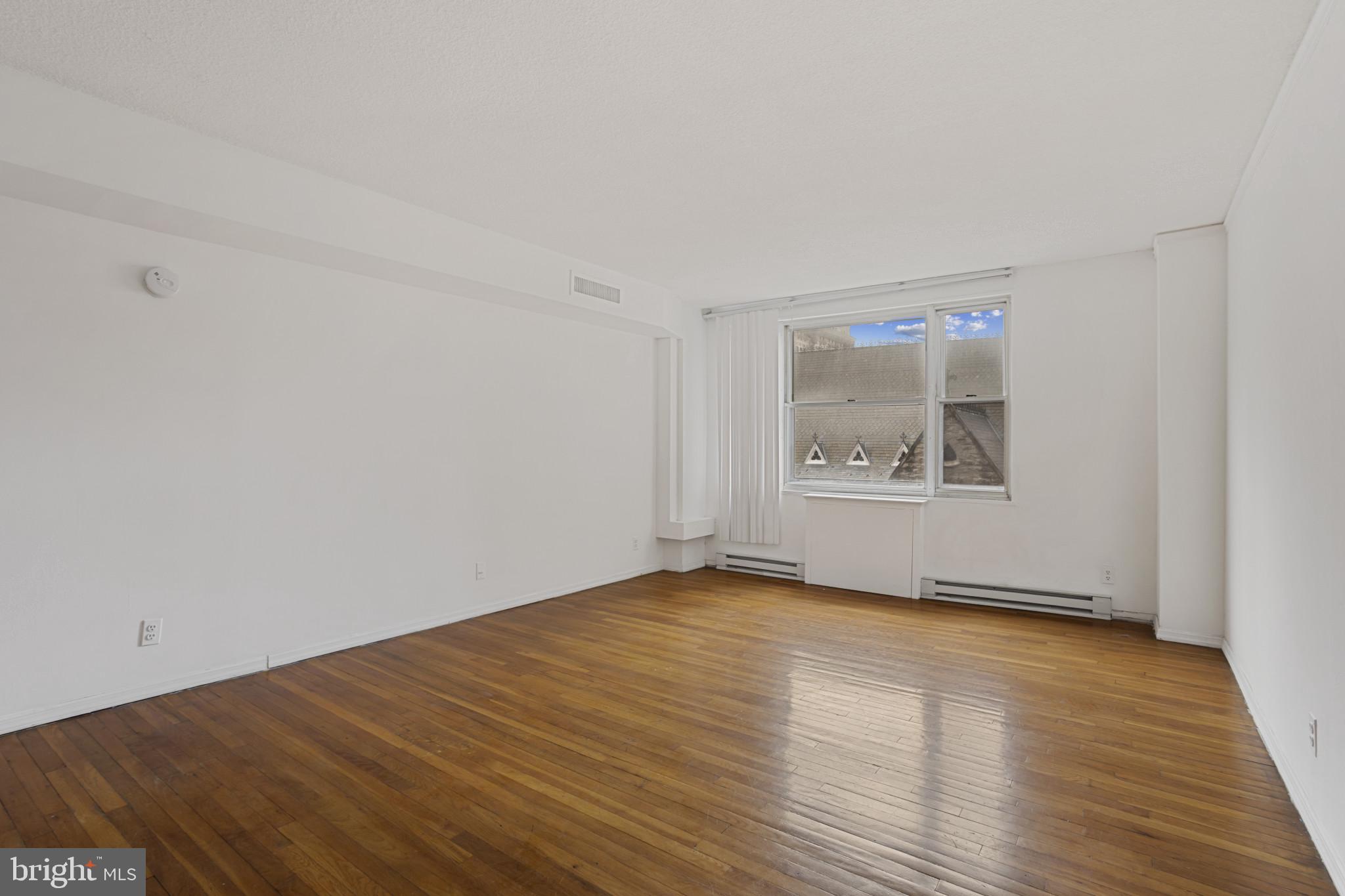 MOUNT VERNON PLACE HISTORIC DISTRICT - Residential Lease