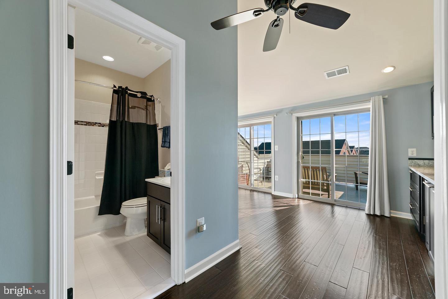 MOOREFIELD STATION - Residential Lease