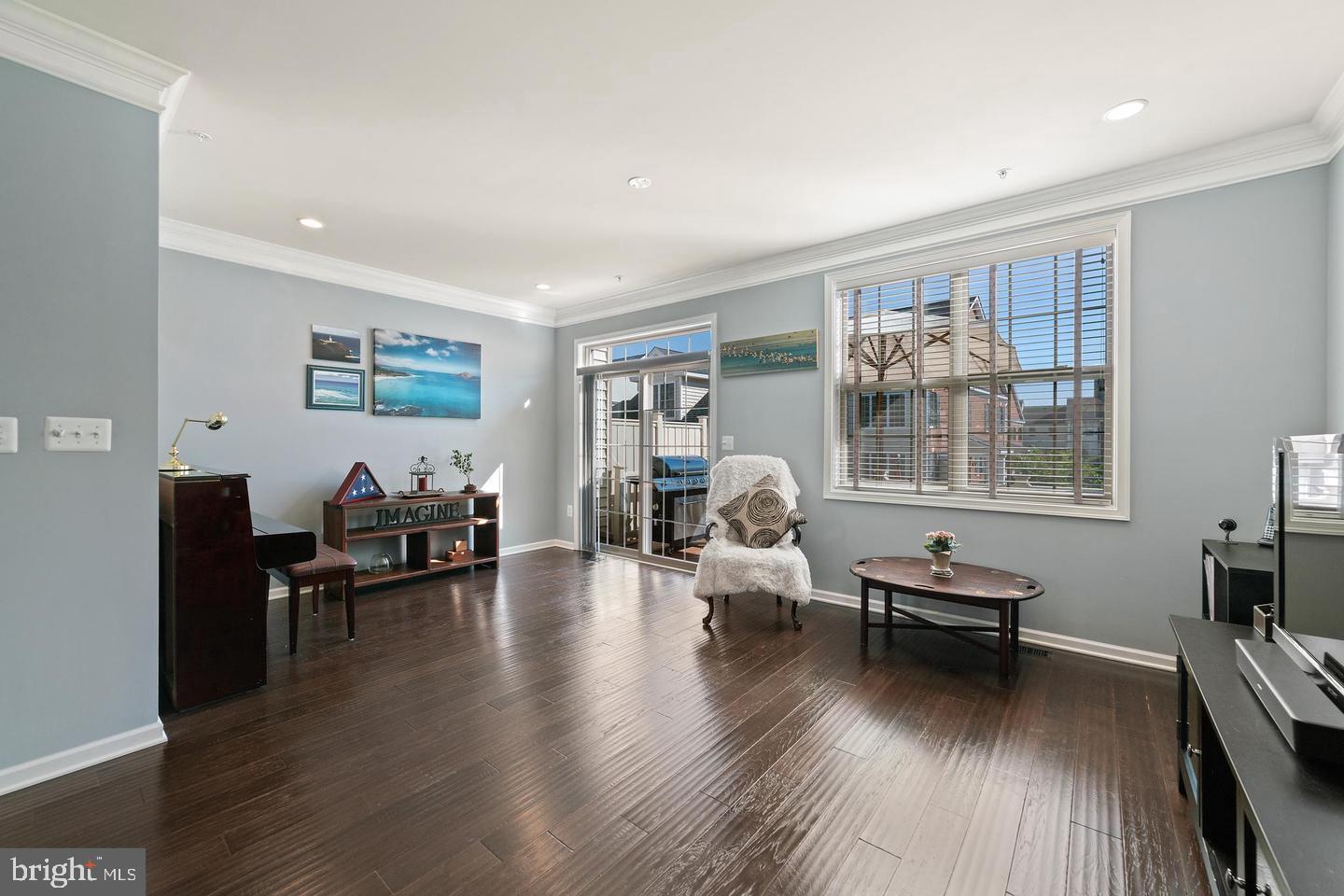 MOOREFIELD STATION - Residential Lease