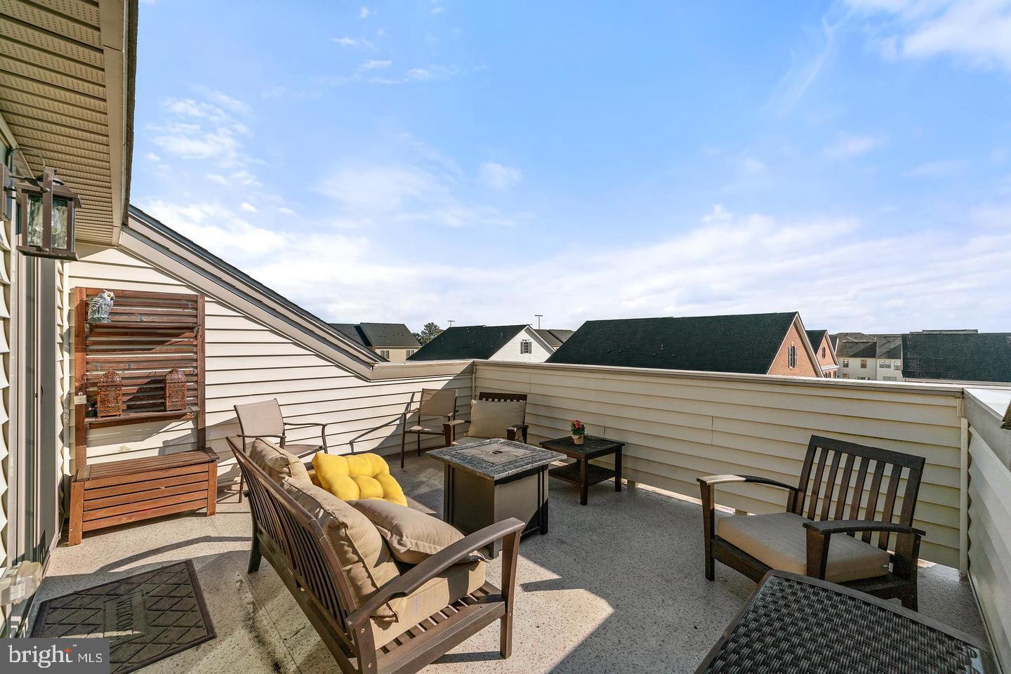 MOOREFIELD STATION - Residential Lease