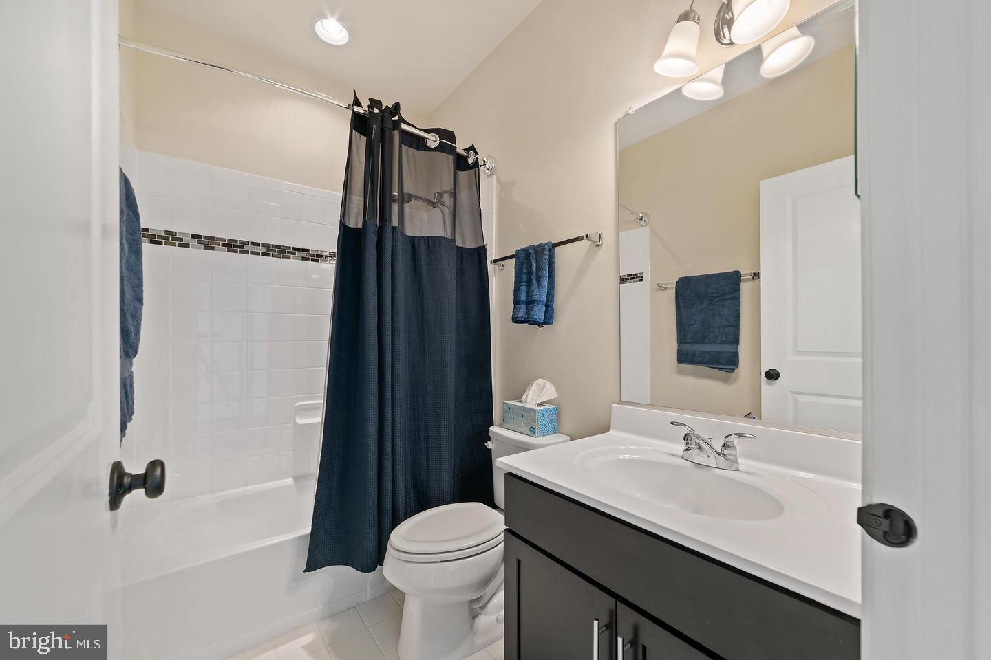 MOOREFIELD STATION - Residential Lease