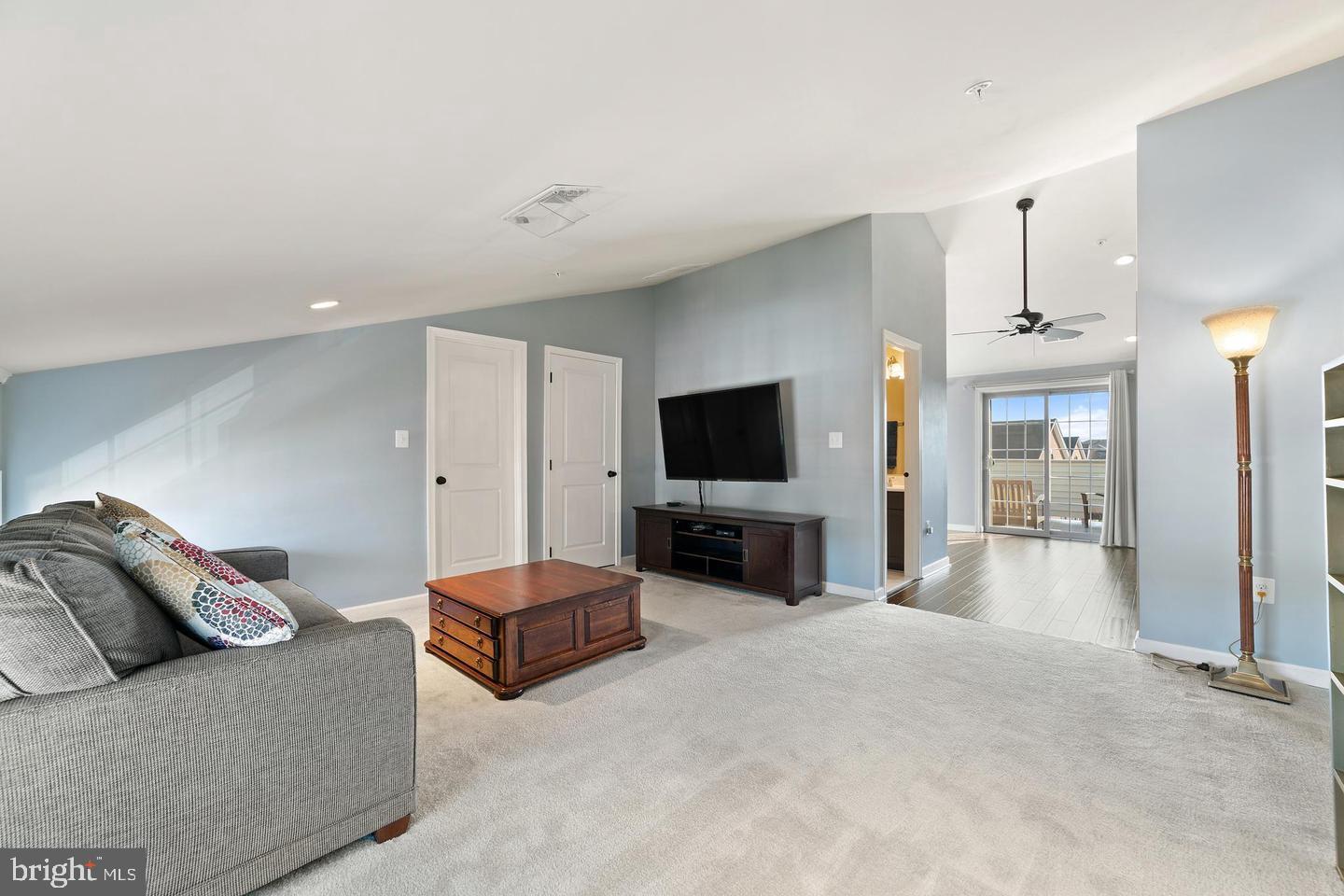 MOOREFIELD STATION - Residential Lease