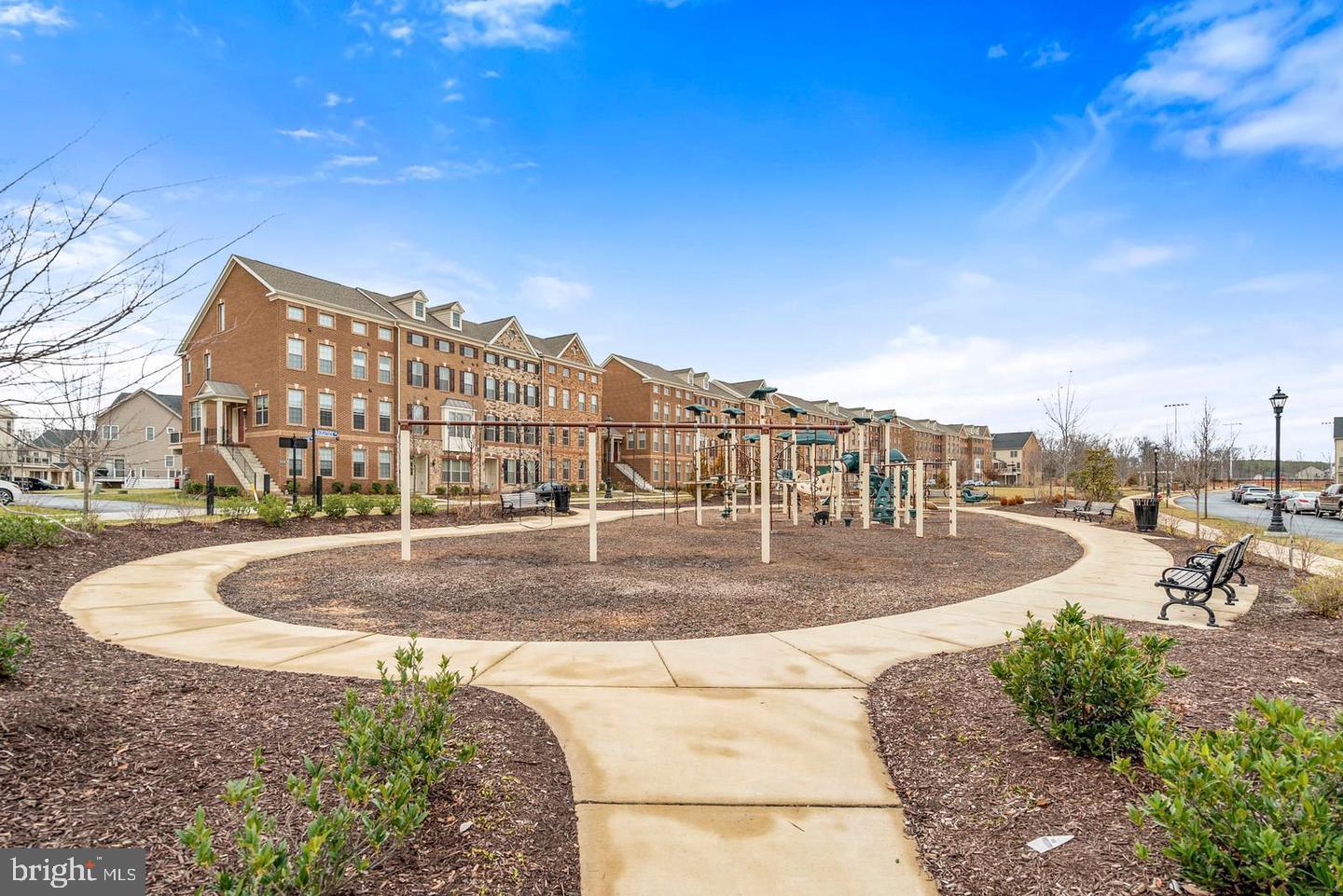 MOOREFIELD STATION - Residential Lease