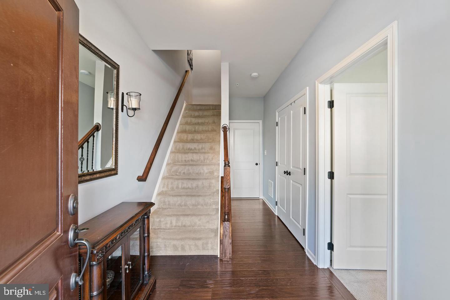 MOOREFIELD STATION - Residential Lease