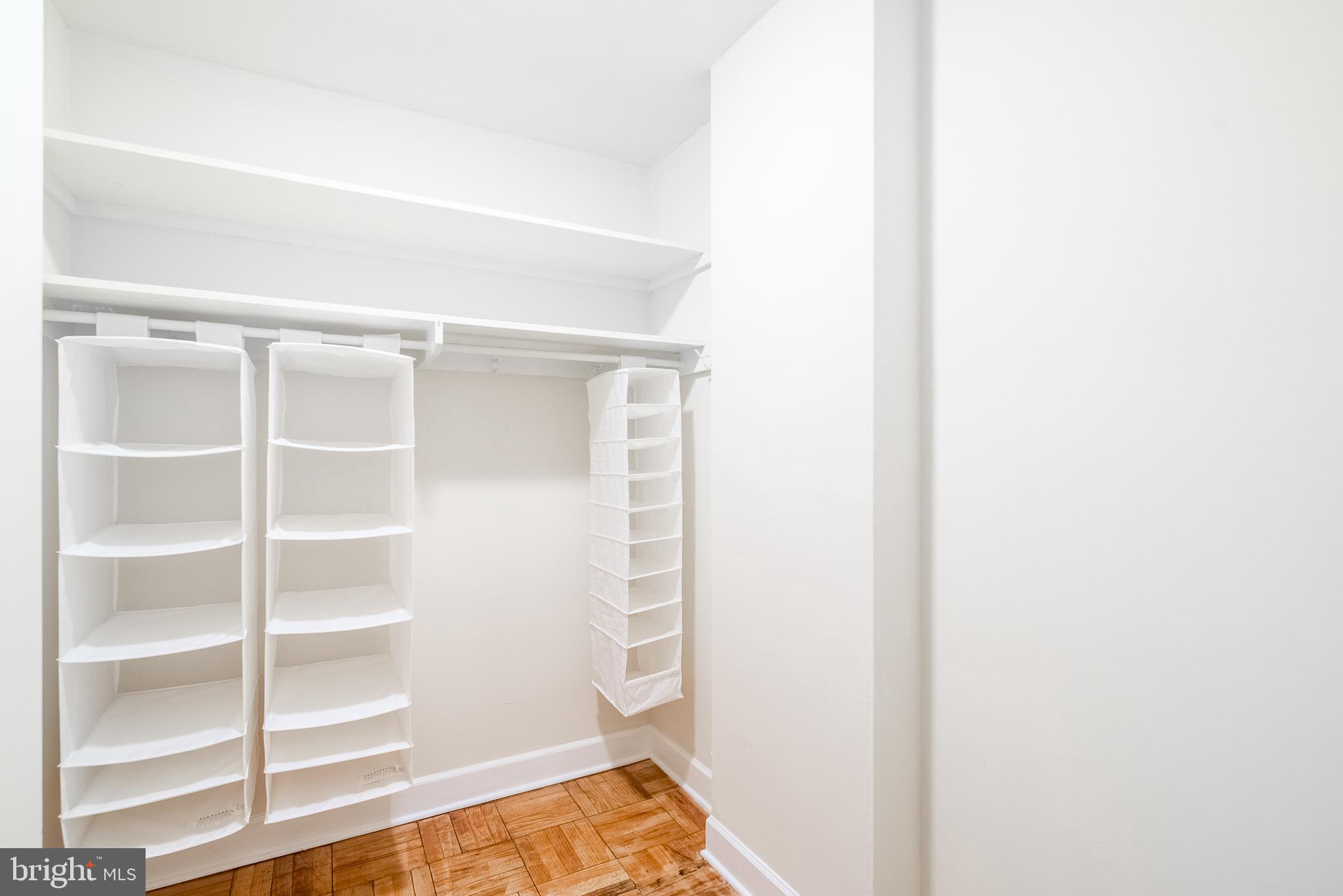 RIVER PLACE - Residential Lease