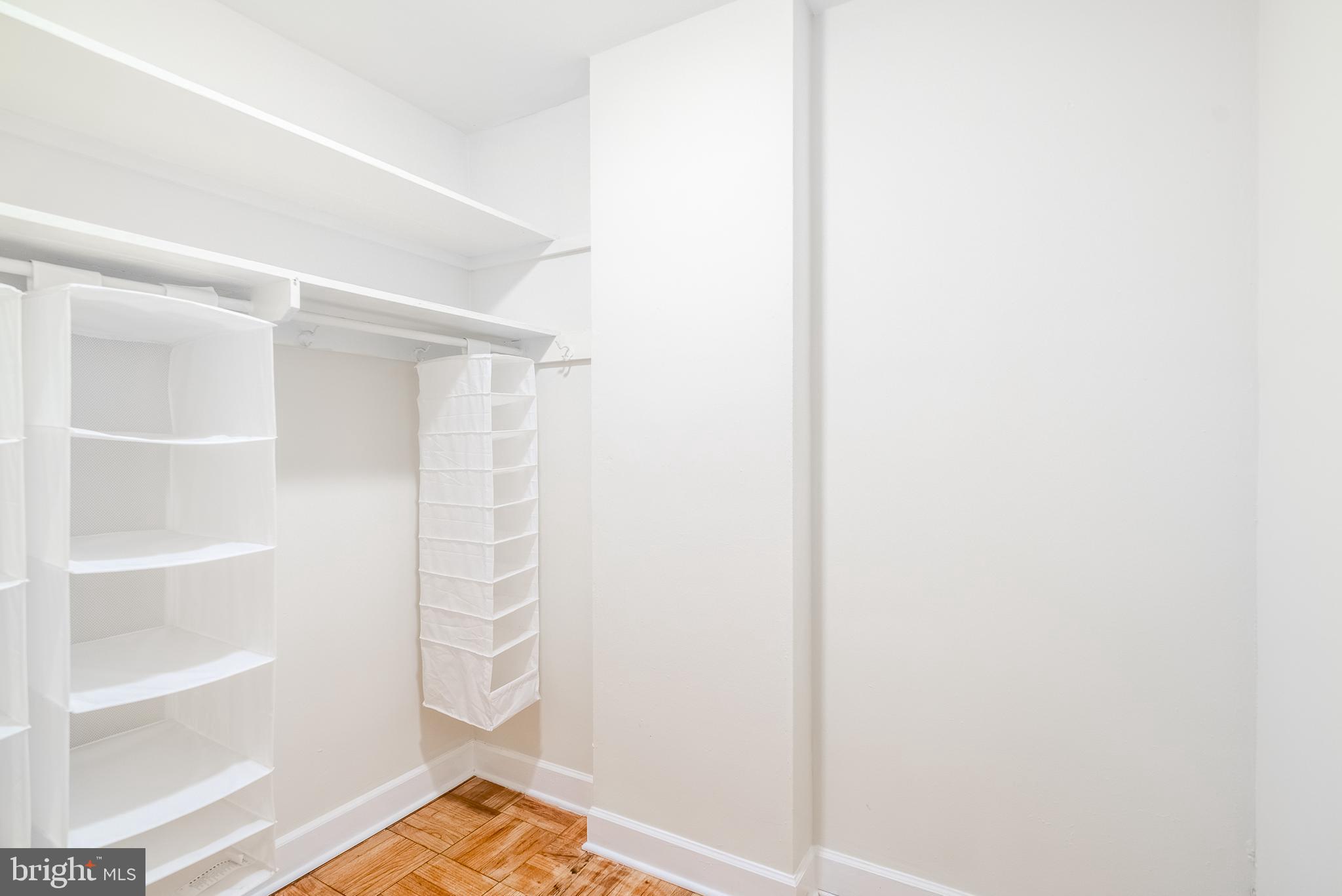 RIVER PLACE - Residential Lease