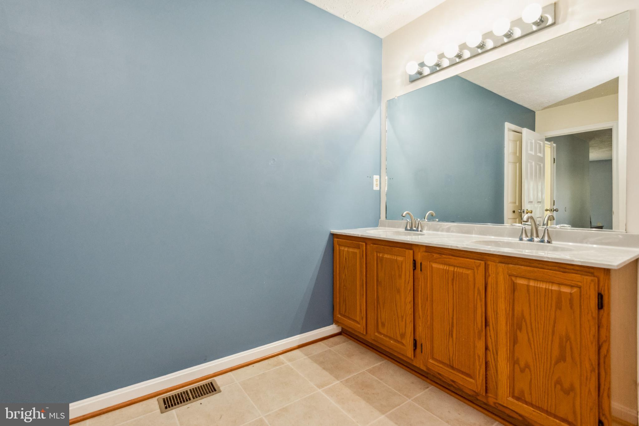 ST CHARLES DORCHESTER - Residential