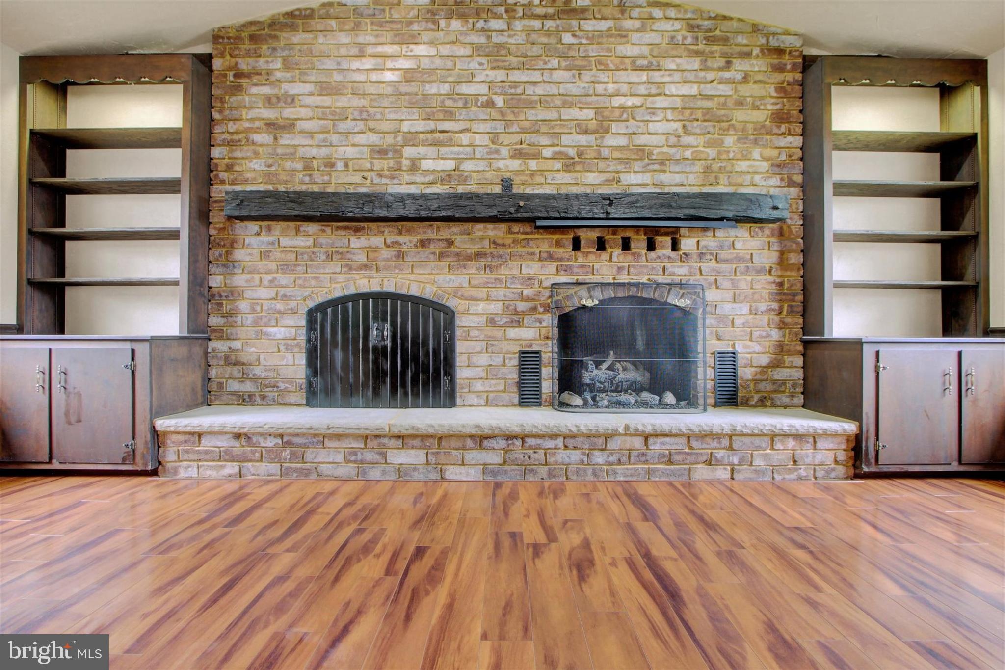 NONE, RURAL - Residential