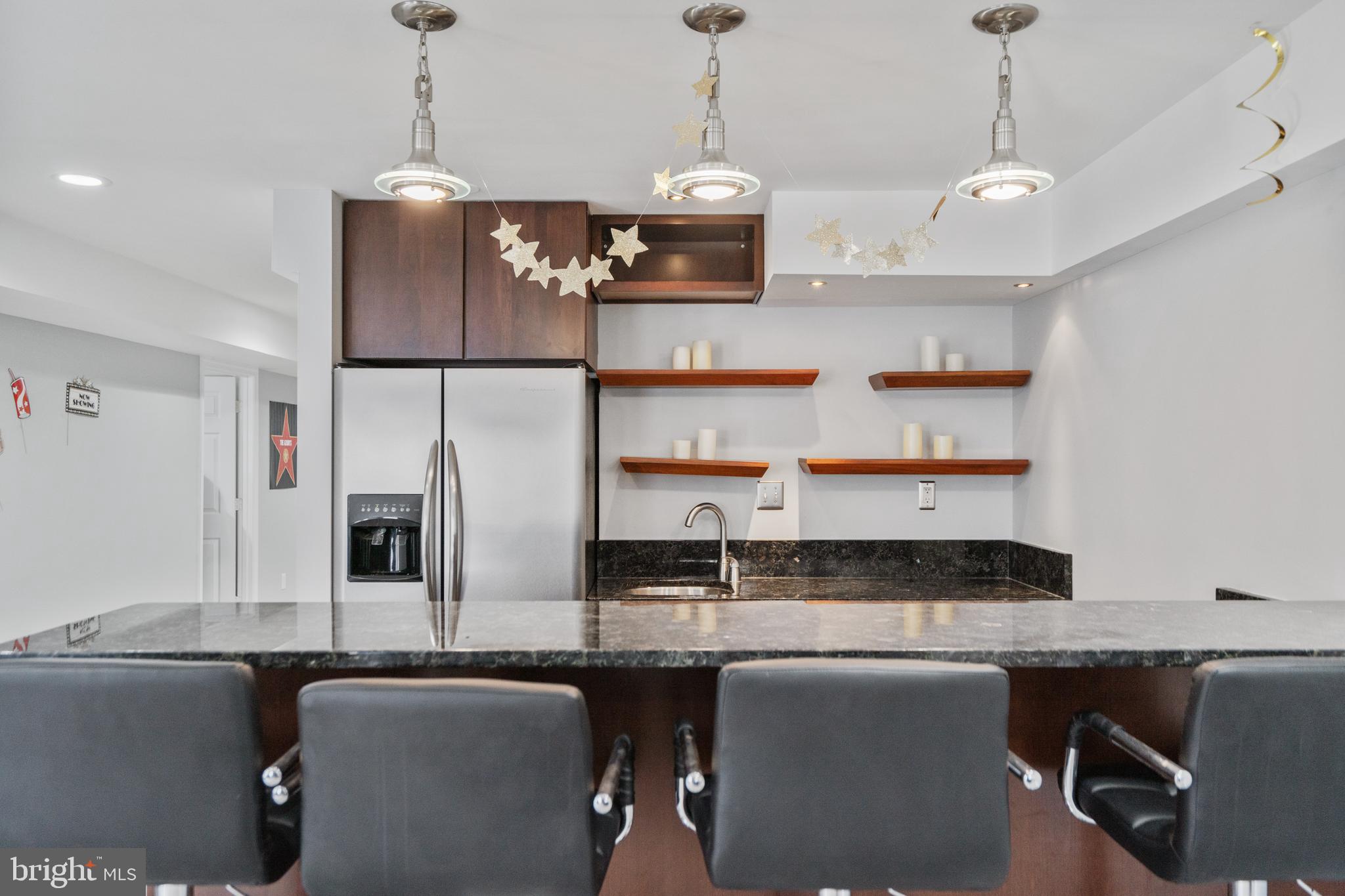 BROADLANDS SOUTH - Residential Lease