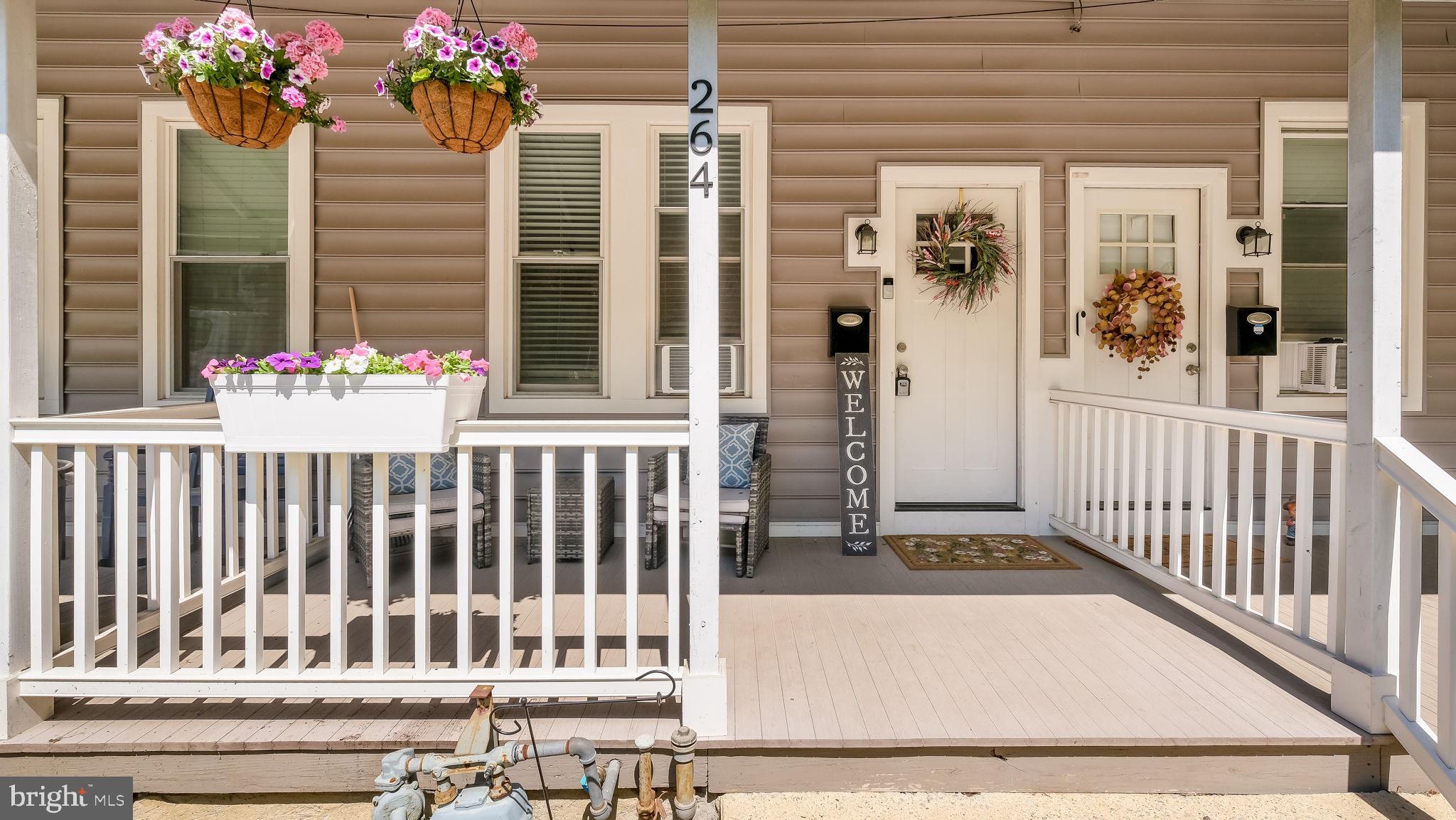 264 N ABERDEEN AVENUE
