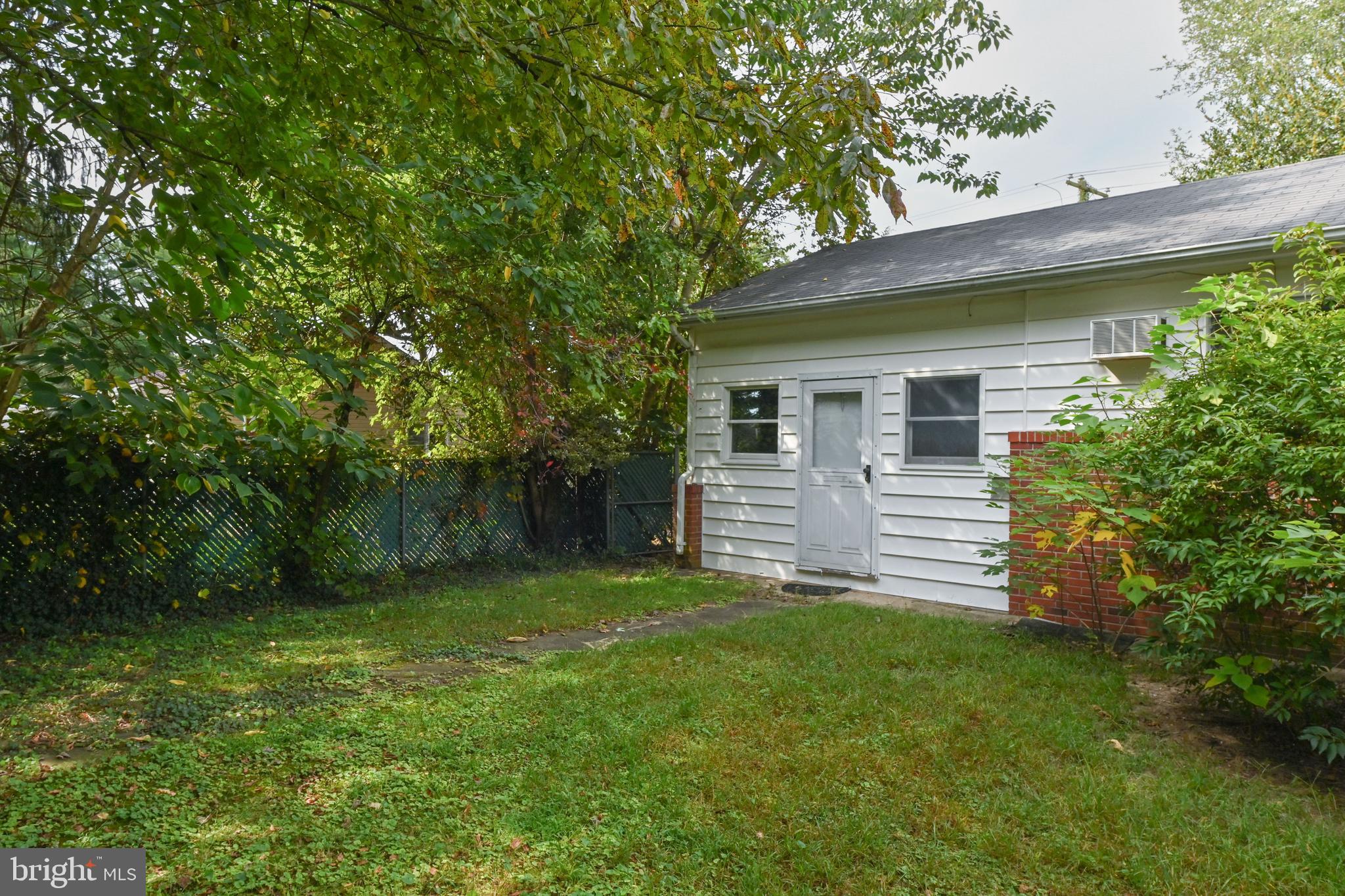 DENTON AREA - Residential