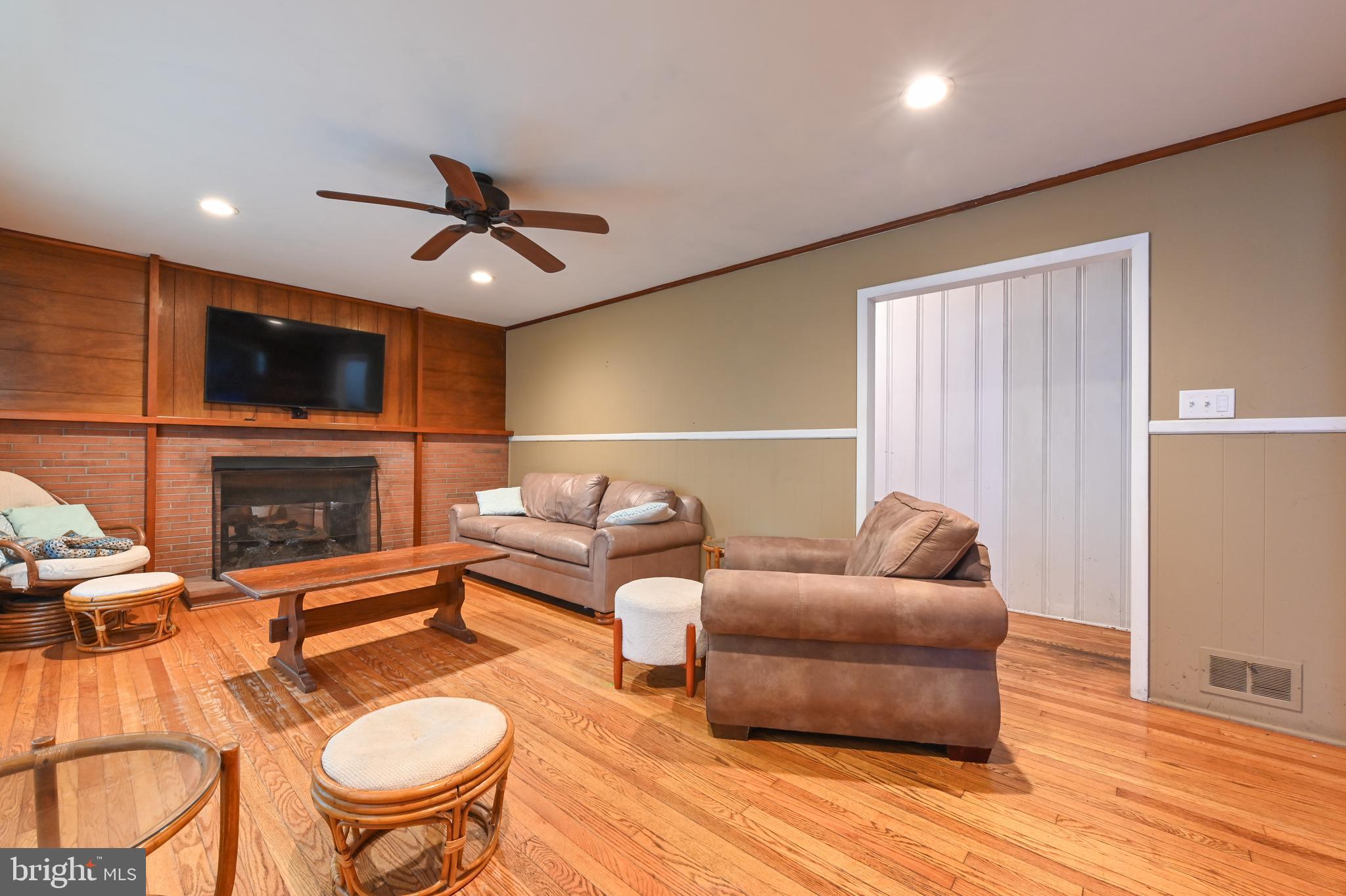 DENTON AREA - Residential