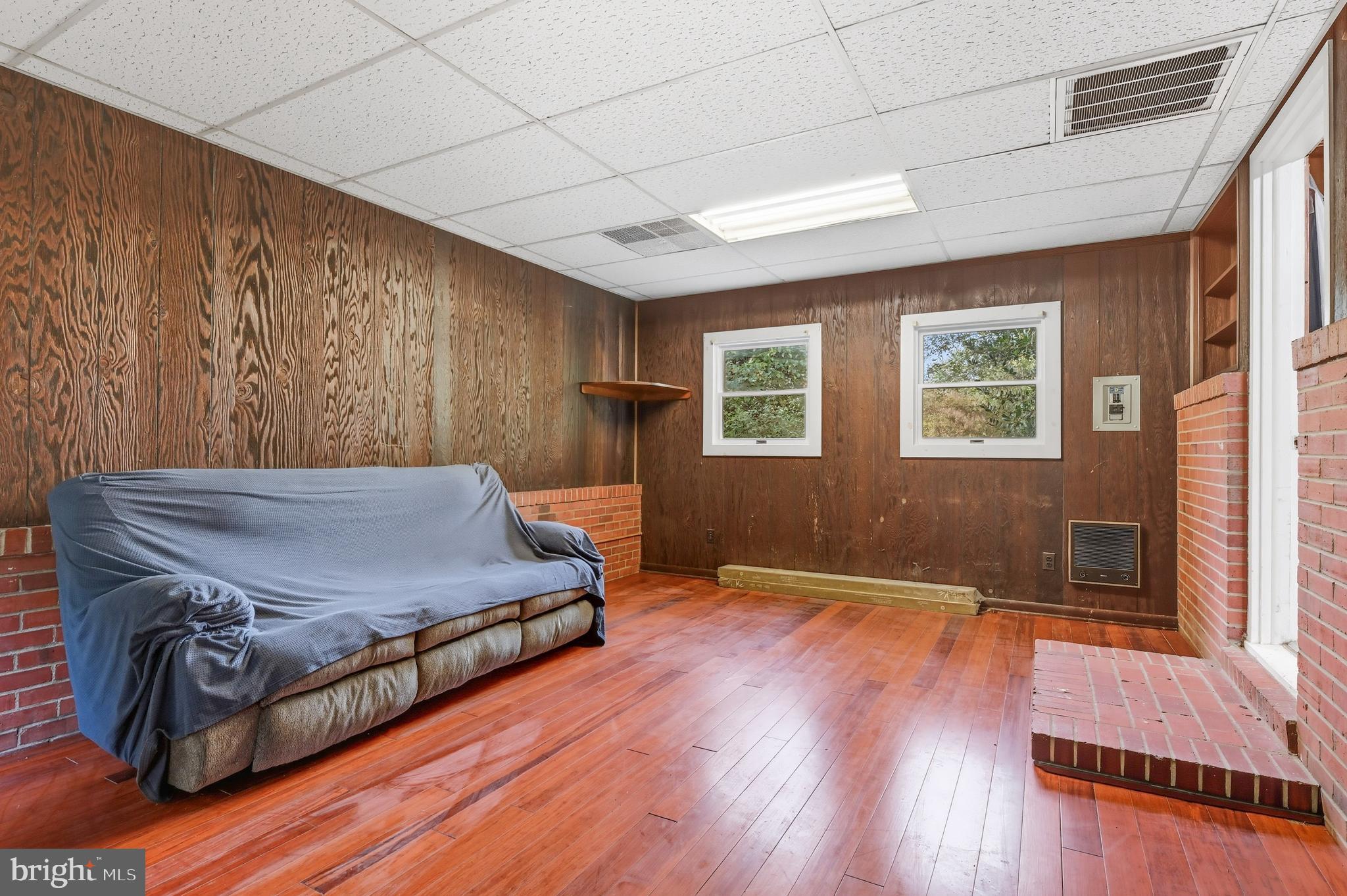 DENTON AREA - Residential