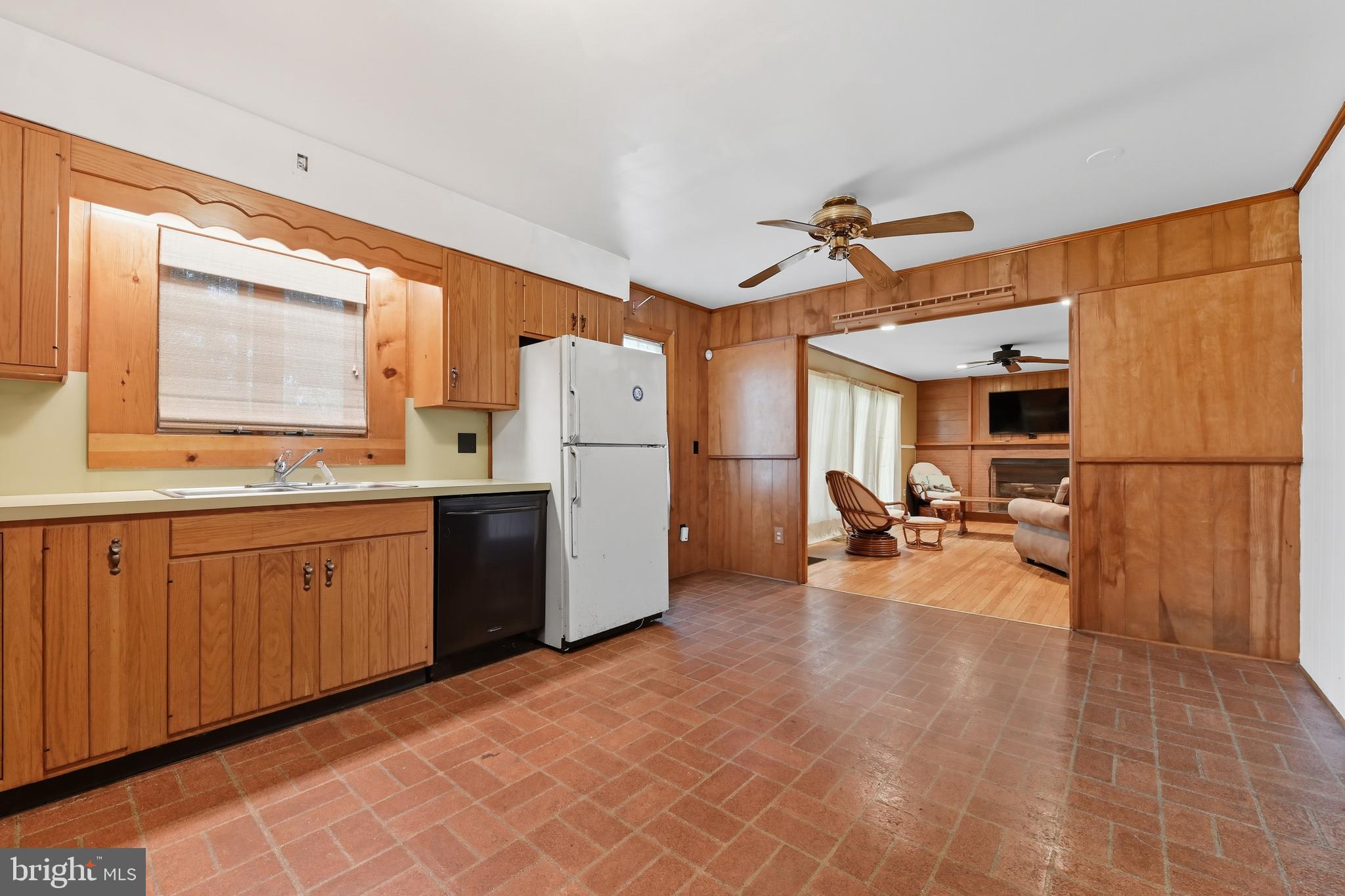 DENTON AREA - Residential