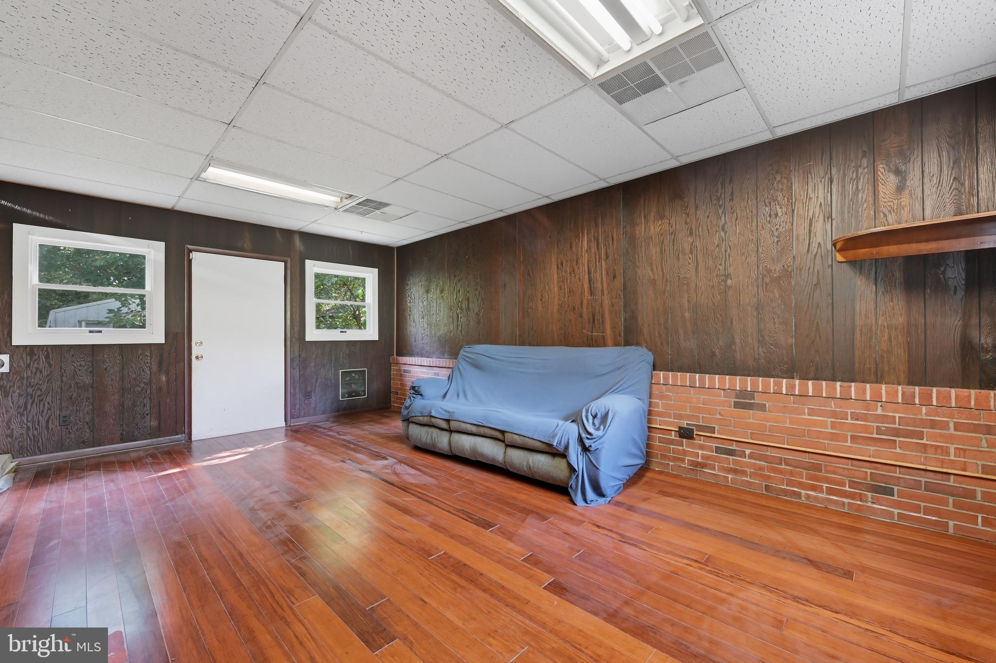 DENTON AREA - Residential