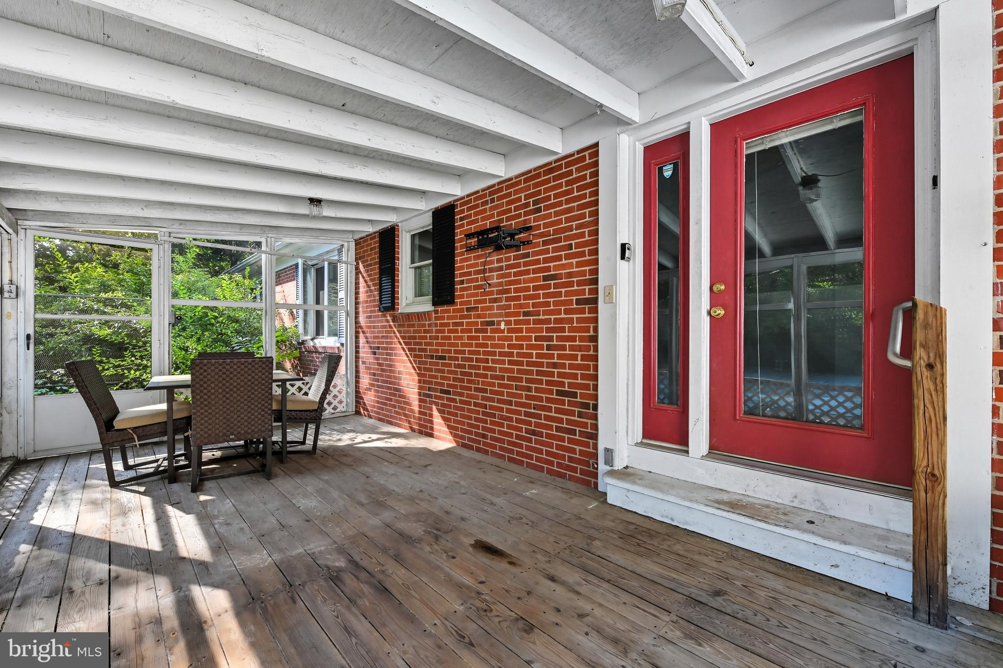 DENTON AREA - Residential