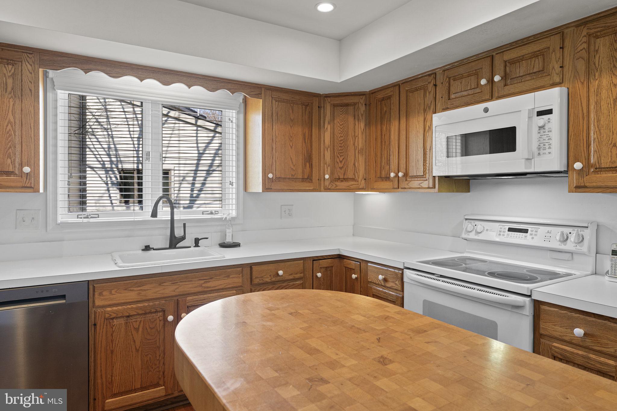 HERSHEYS MILL - Residential