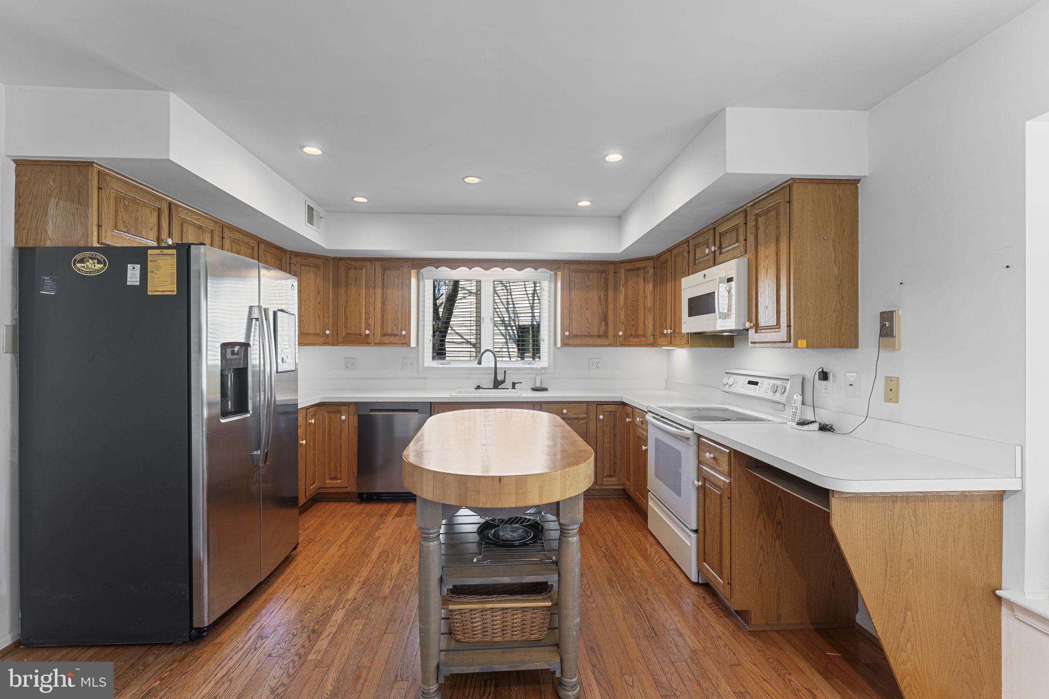 HERSHEYS MILL - Residential