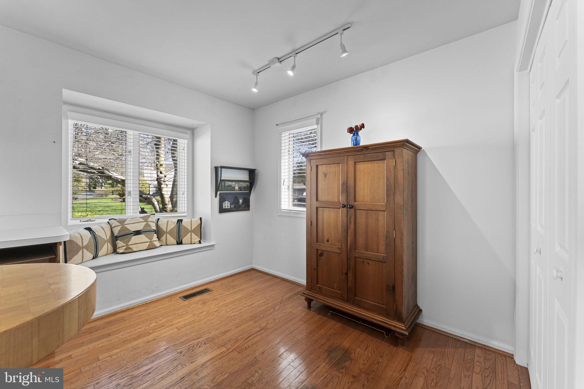 HERSHEYS MILL - Residential