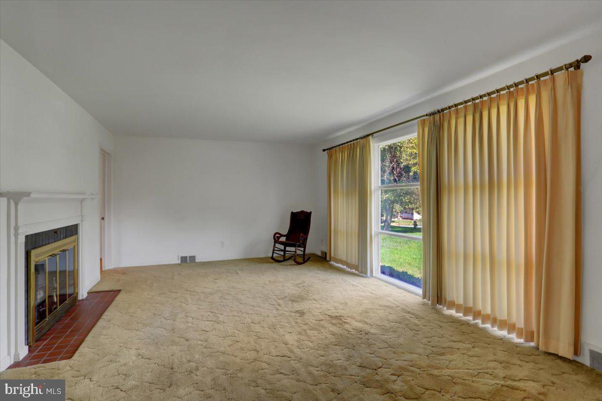 FOUNTAIN HEAD - Residential