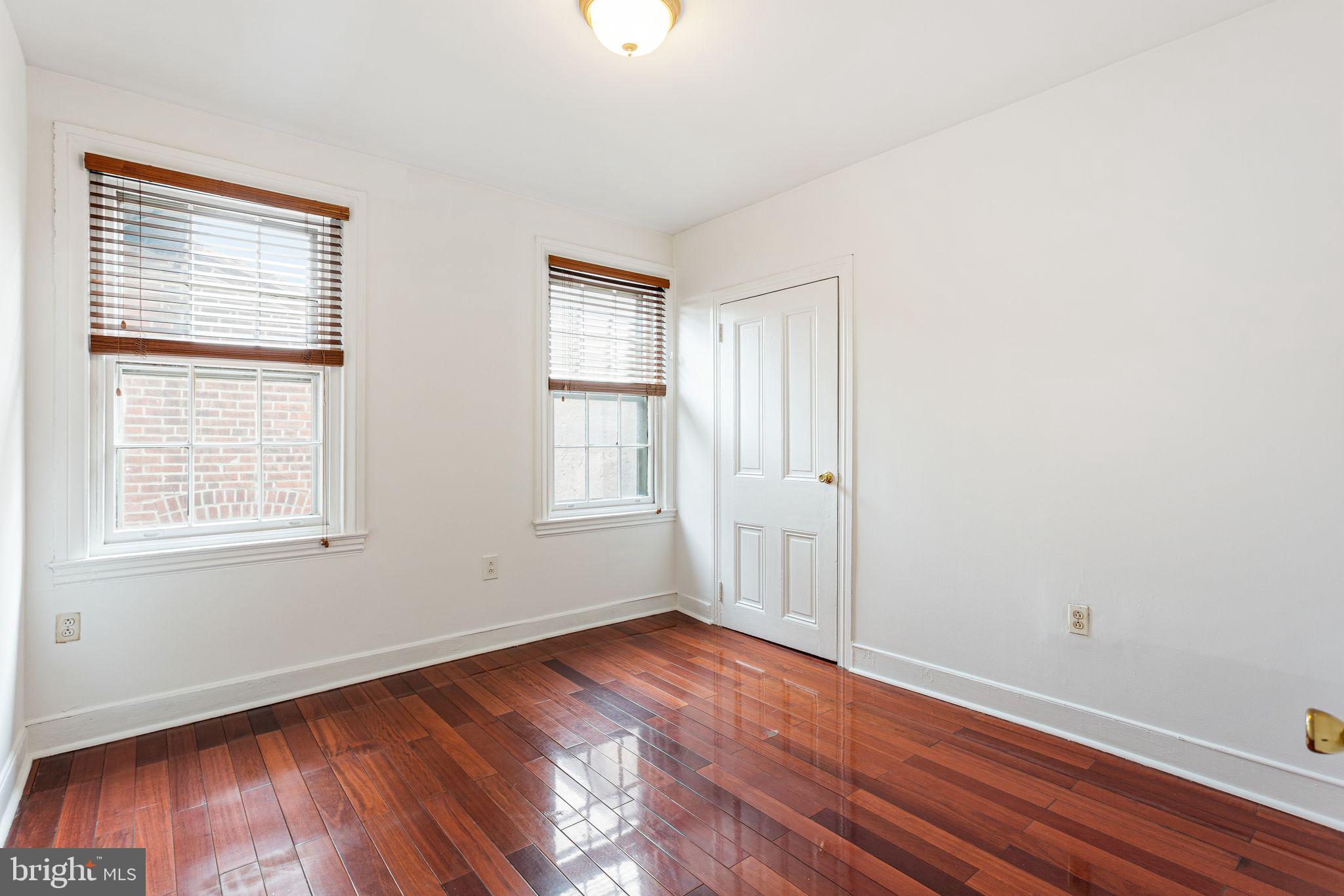 WASHINGTON SQ WEST - Residential