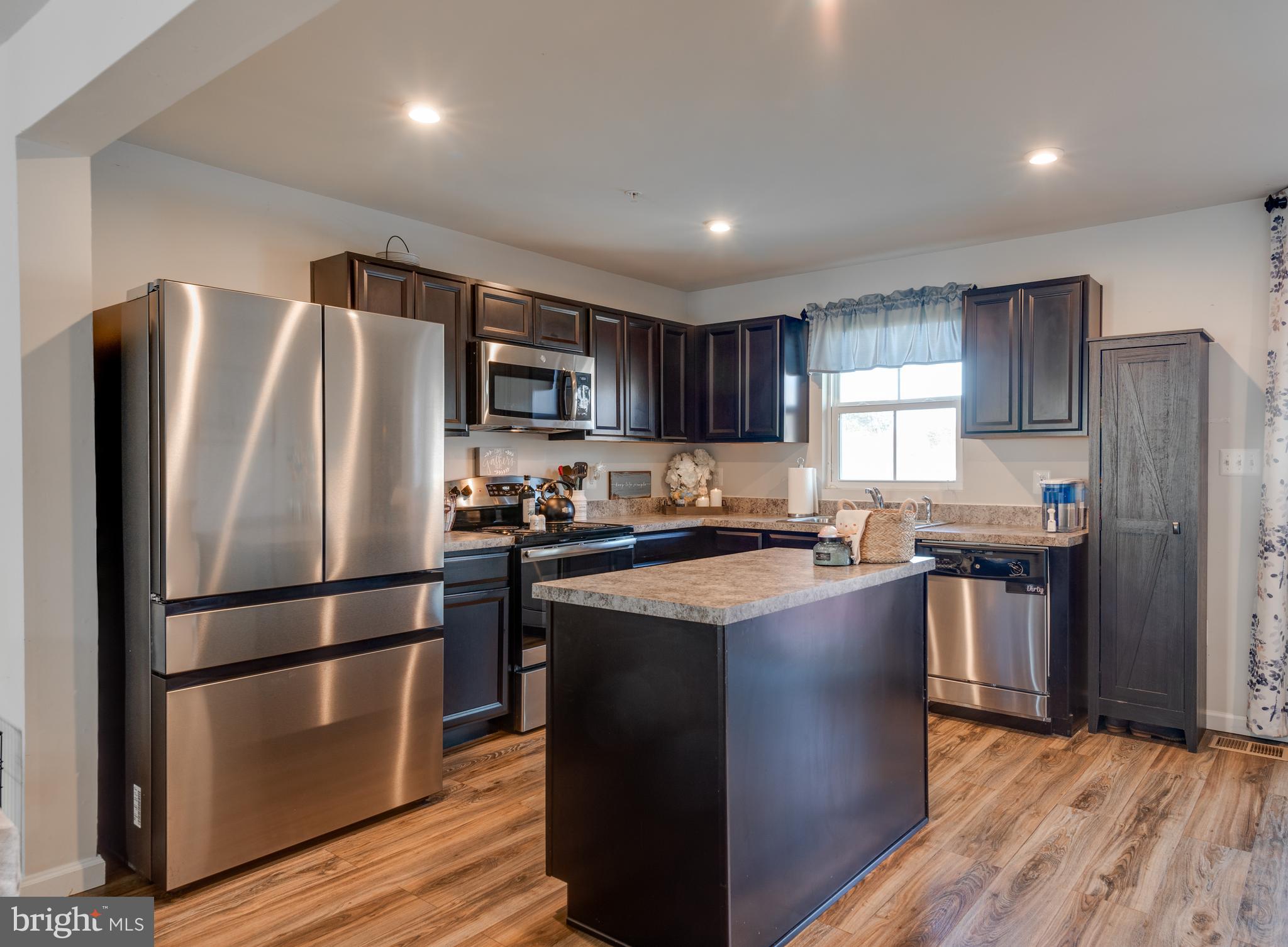 WILLOWGATE AT PAT PK W - Residential