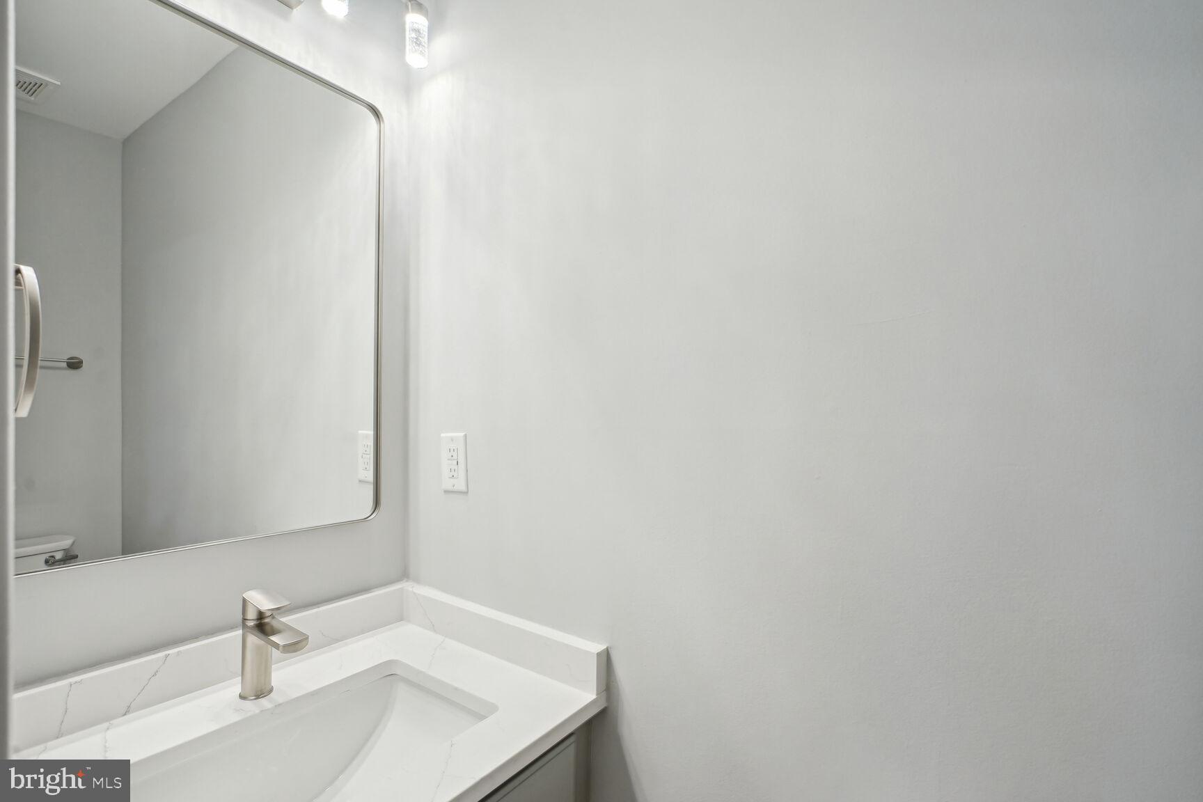 CENTRE RIDGE - Residential Lease