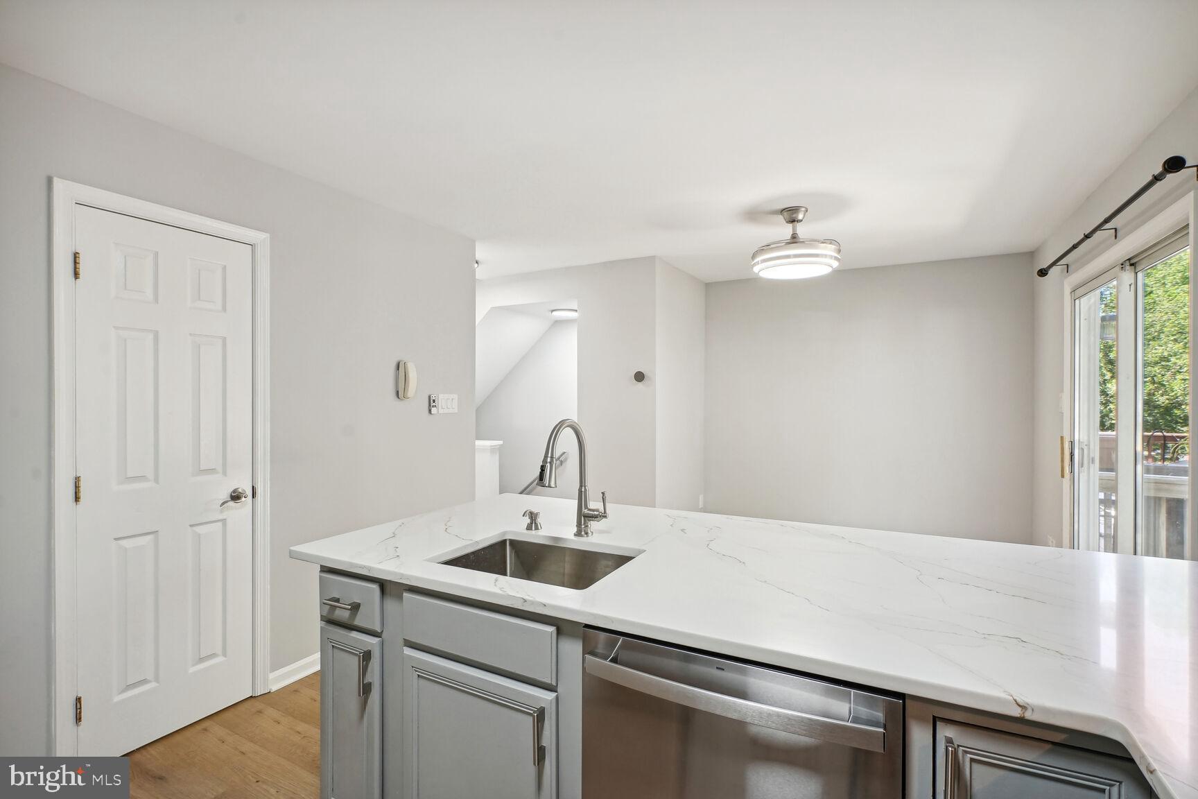 CENTRE RIDGE - Residential Lease