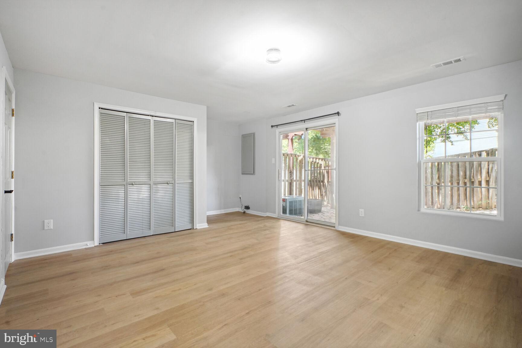 CENTRE RIDGE - Residential Lease