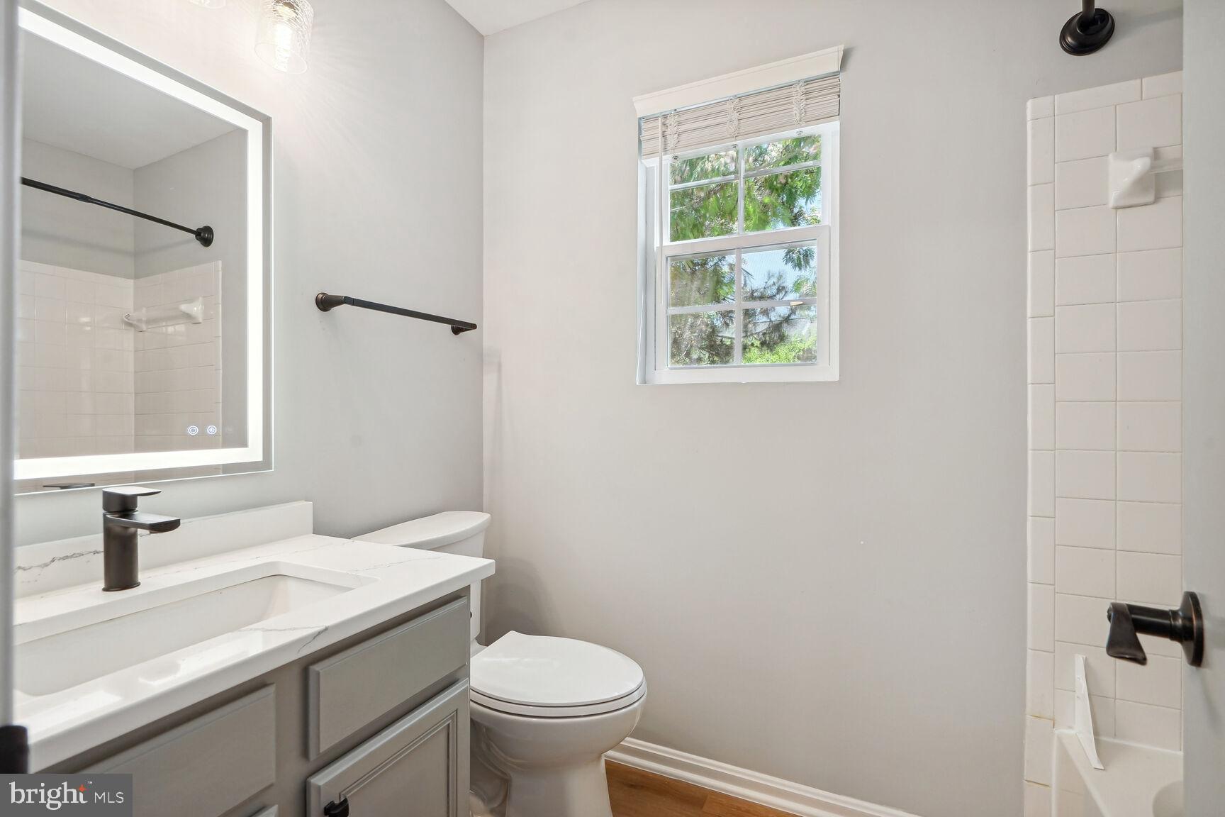 CENTRE RIDGE - Residential Lease