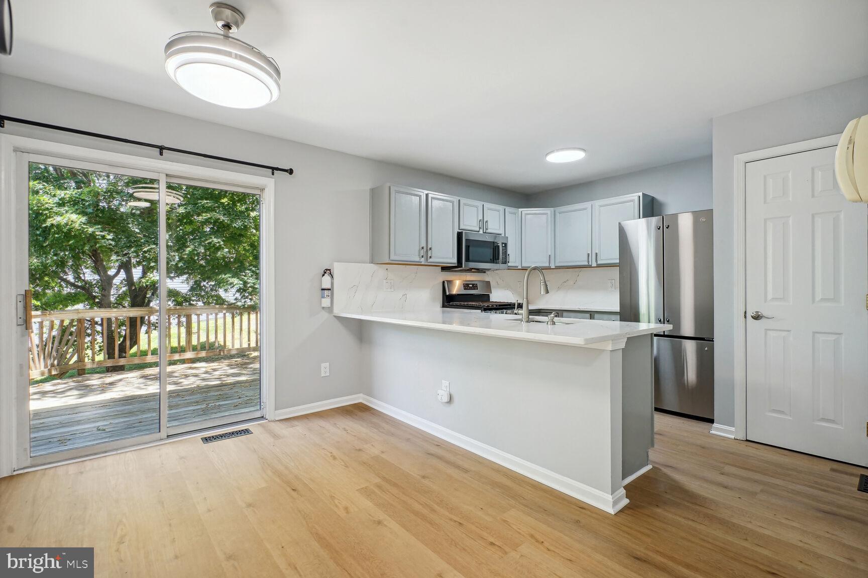 CENTRE RIDGE - Residential Lease