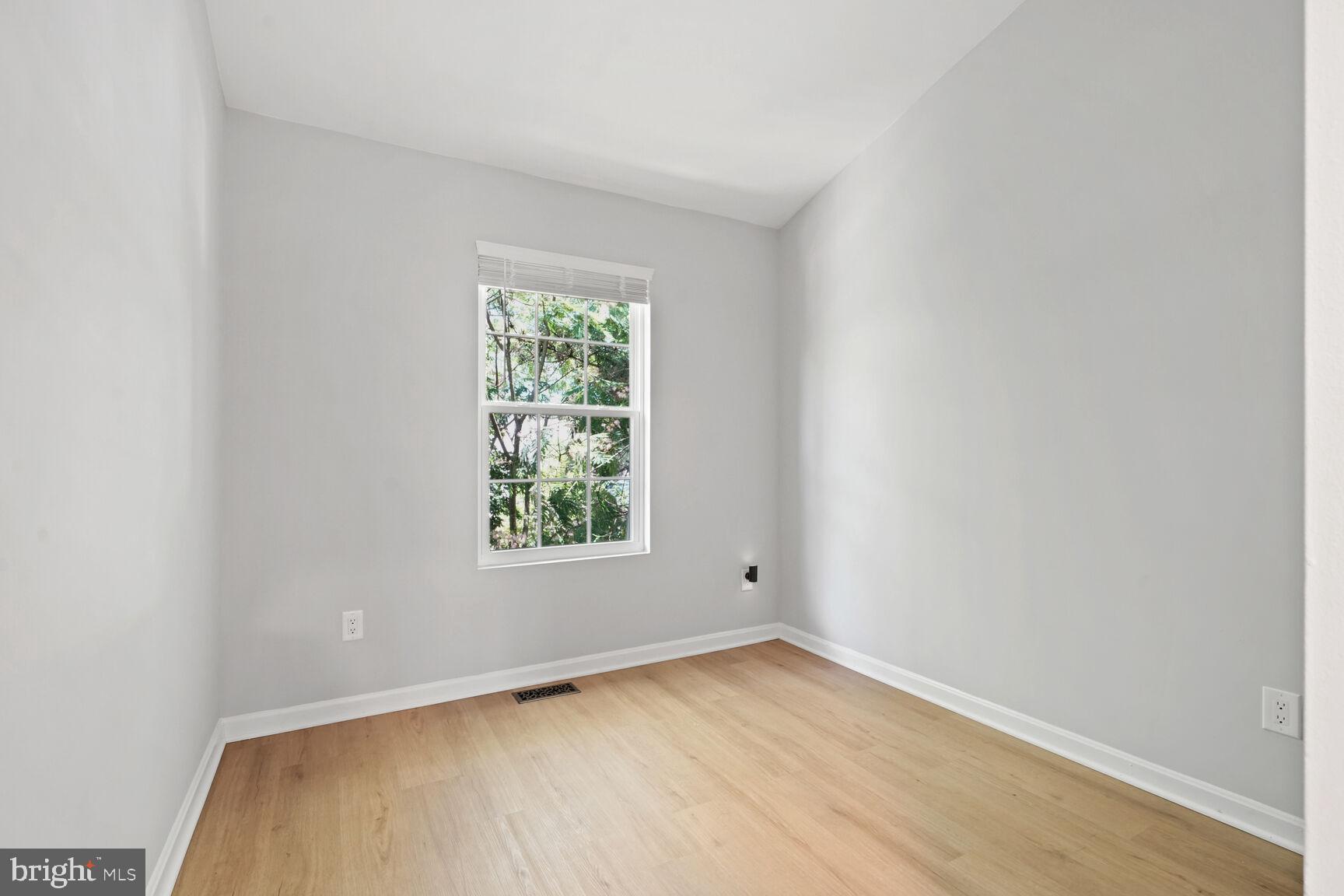 CENTRE RIDGE - Residential Lease