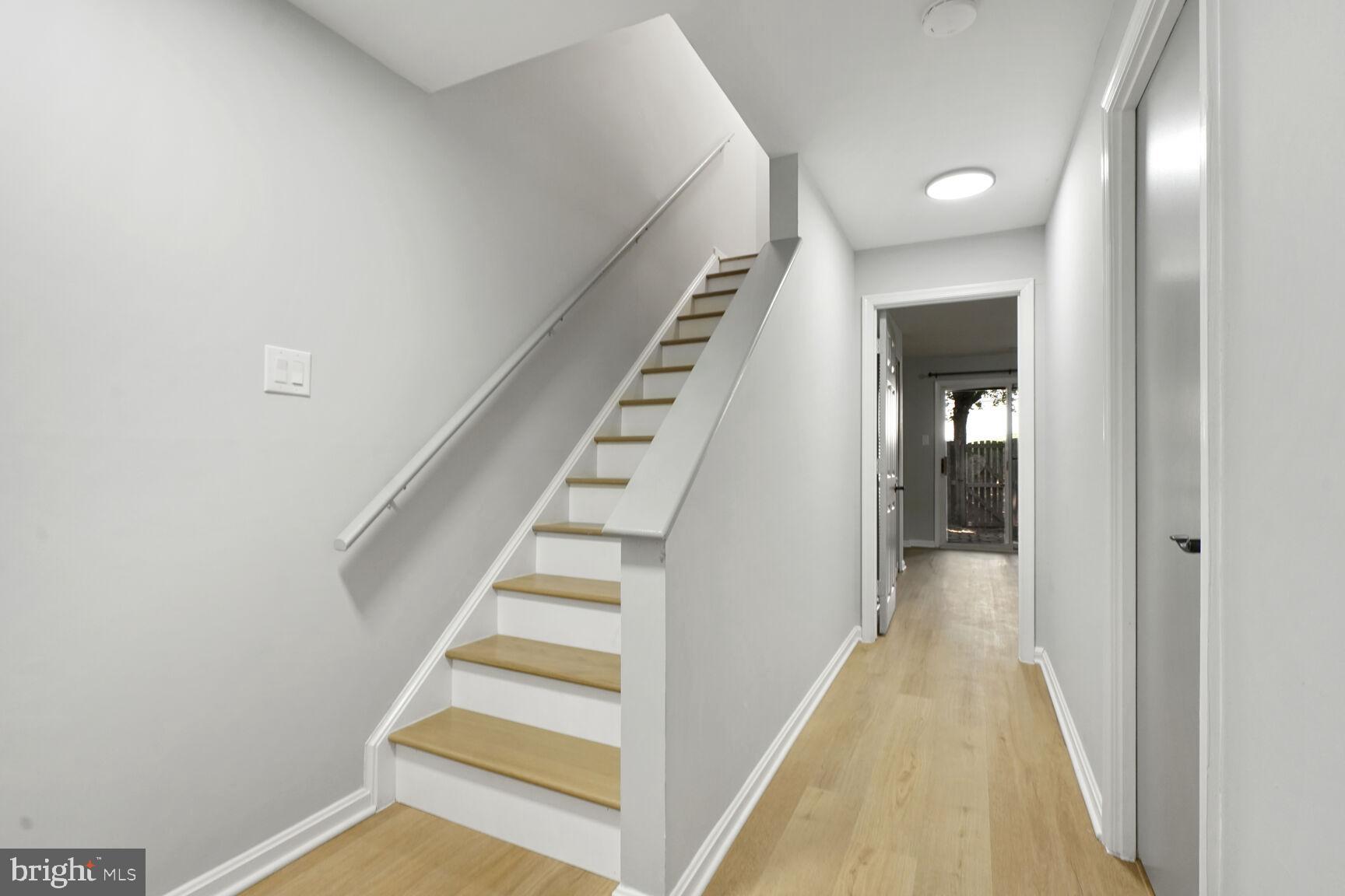 CENTRE RIDGE - Residential Lease