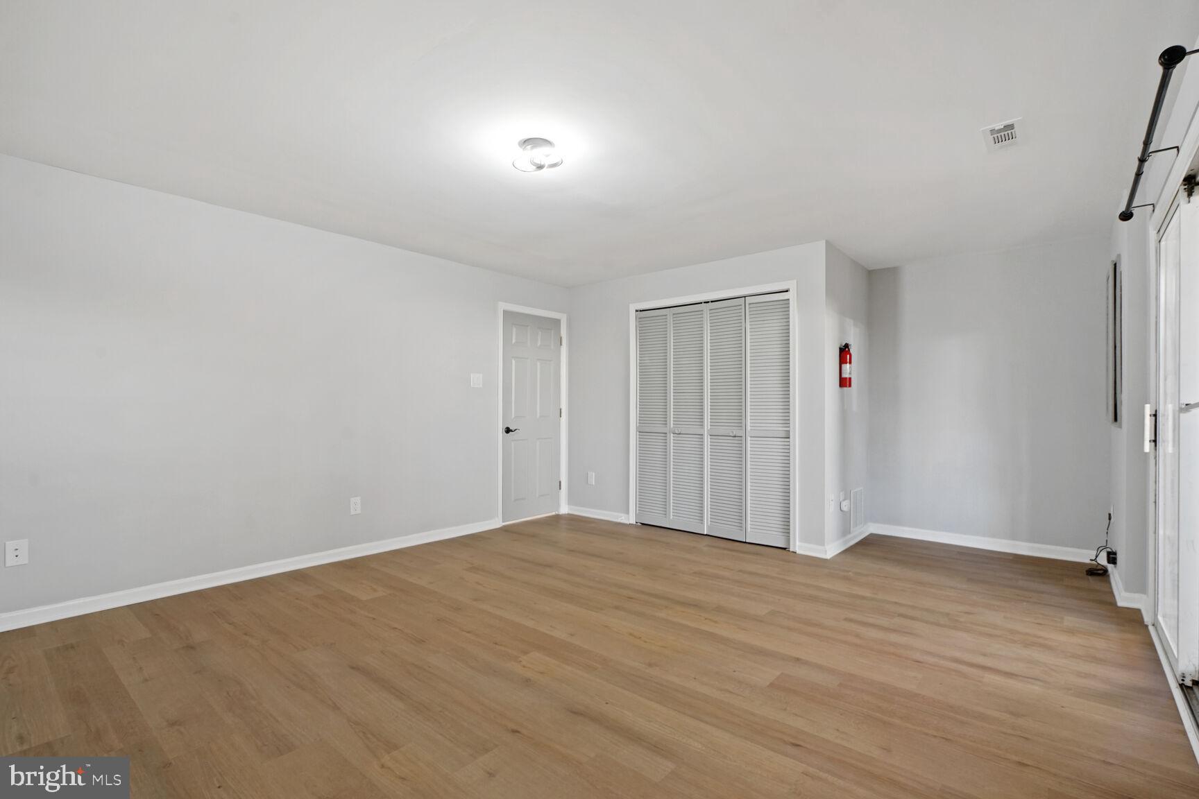 CENTRE RIDGE - Residential Lease