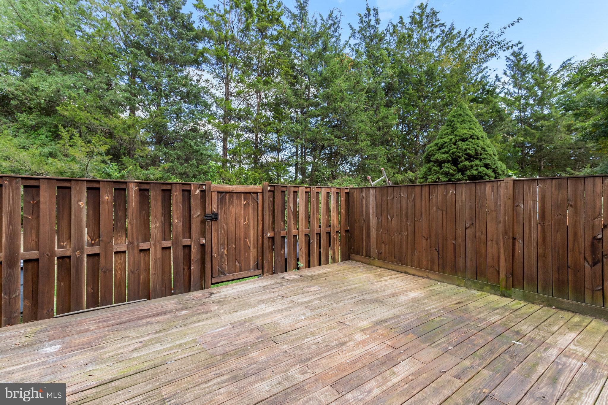 MANCHESTER LAKES - Residential Lease