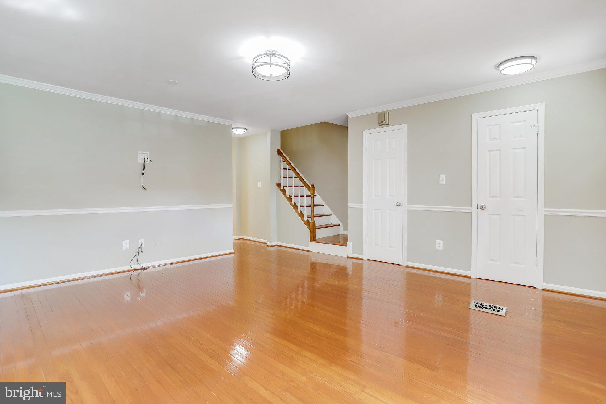 MANCHESTER LAKES - Residential Lease