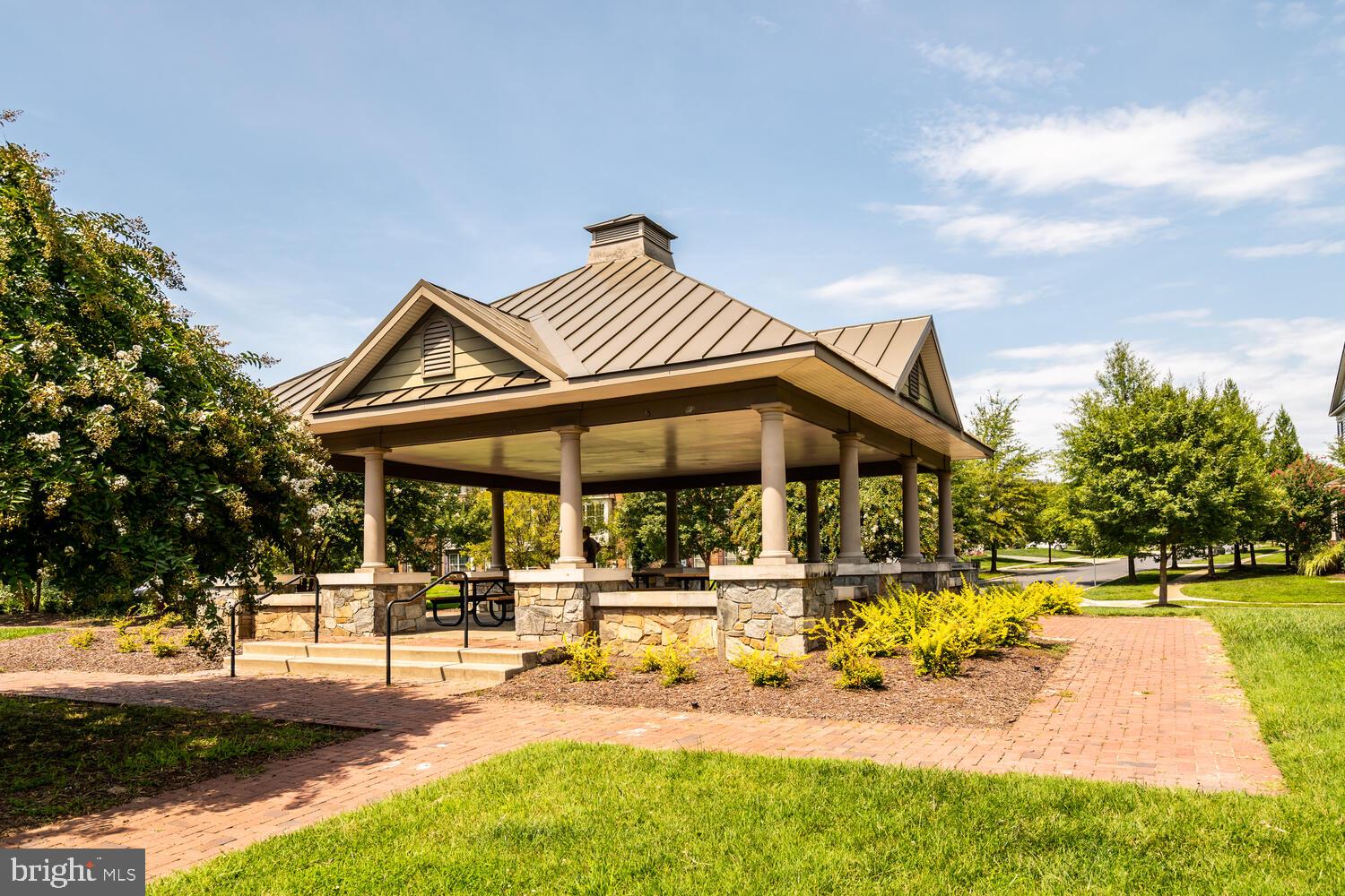 POPLAR RUN - Residential