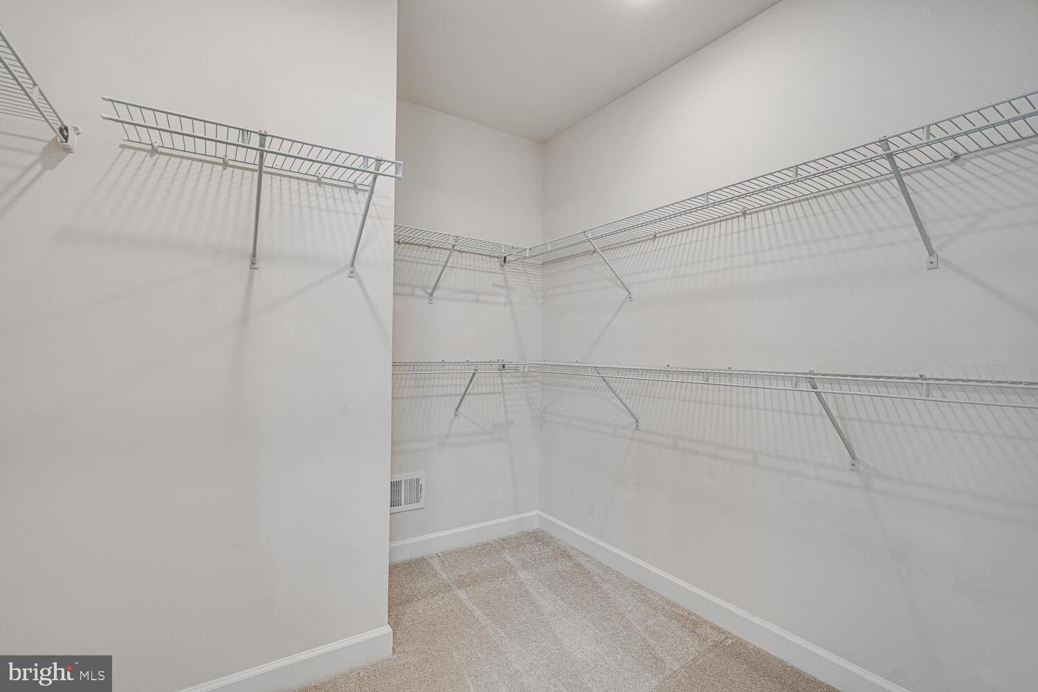 POPLAR RUN - Residential